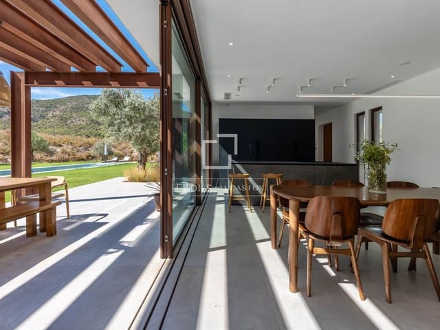 4 soveværelse Villa til salg i Finestrat med swimmingpool garage - € 1.550.000 (Ref: 10154381)