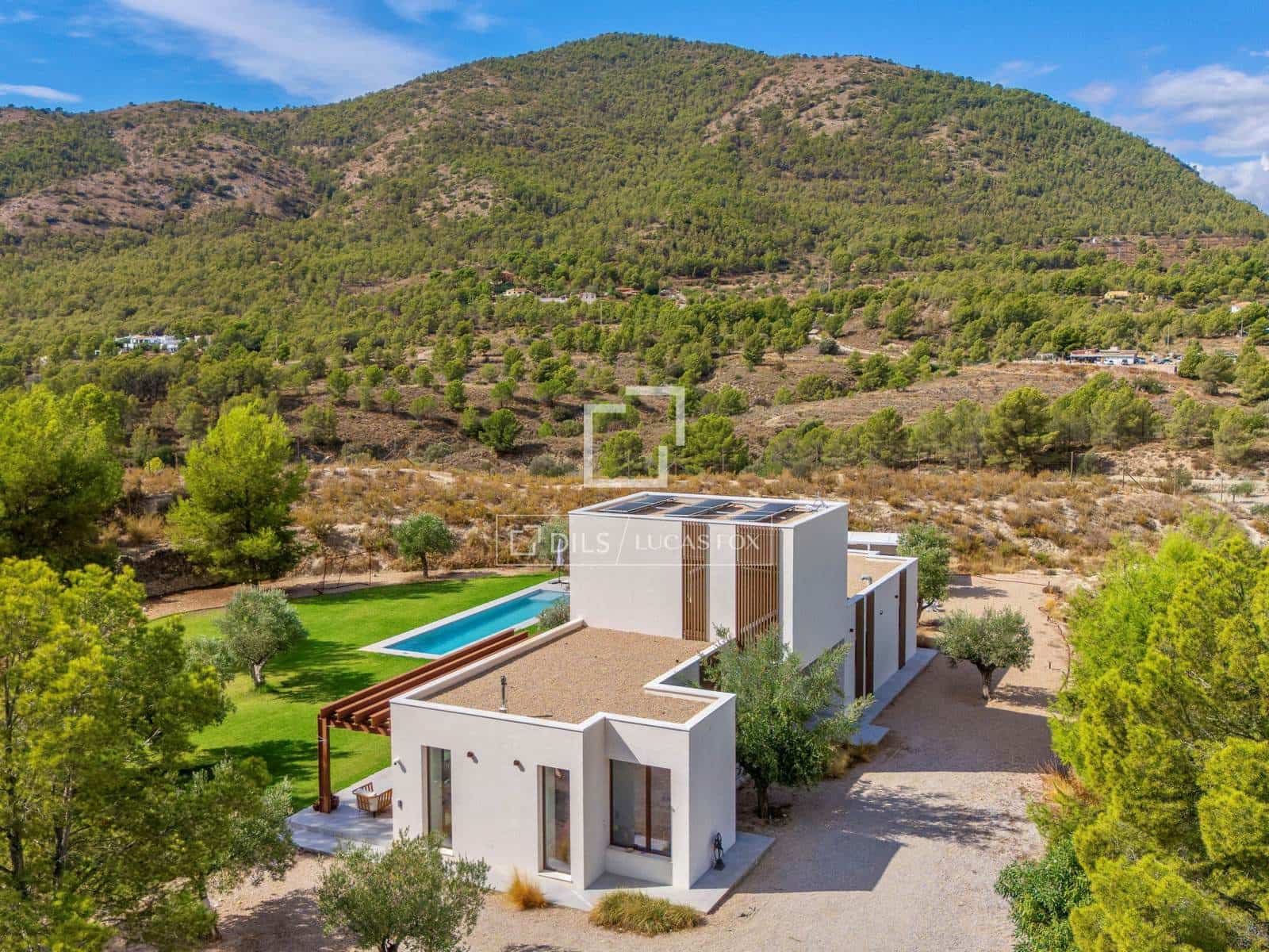 4 soveværelse Villa til salg i Finestrat med swimmingpool garage - € 1.550.000 (Ref: 10154381)