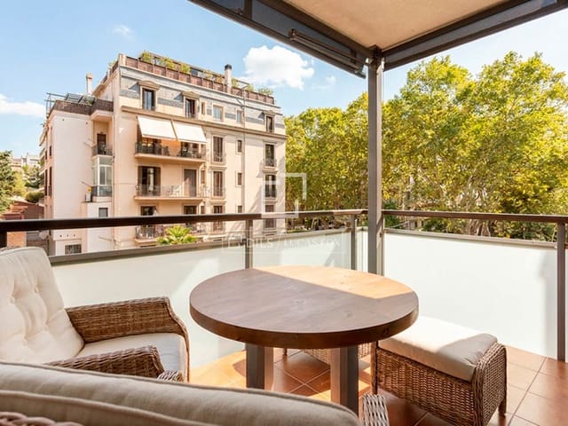 2 slaapkamer Appartement te huur in Barcelona stad met zwembad garage - € 2.868 (Ref: 10154382)