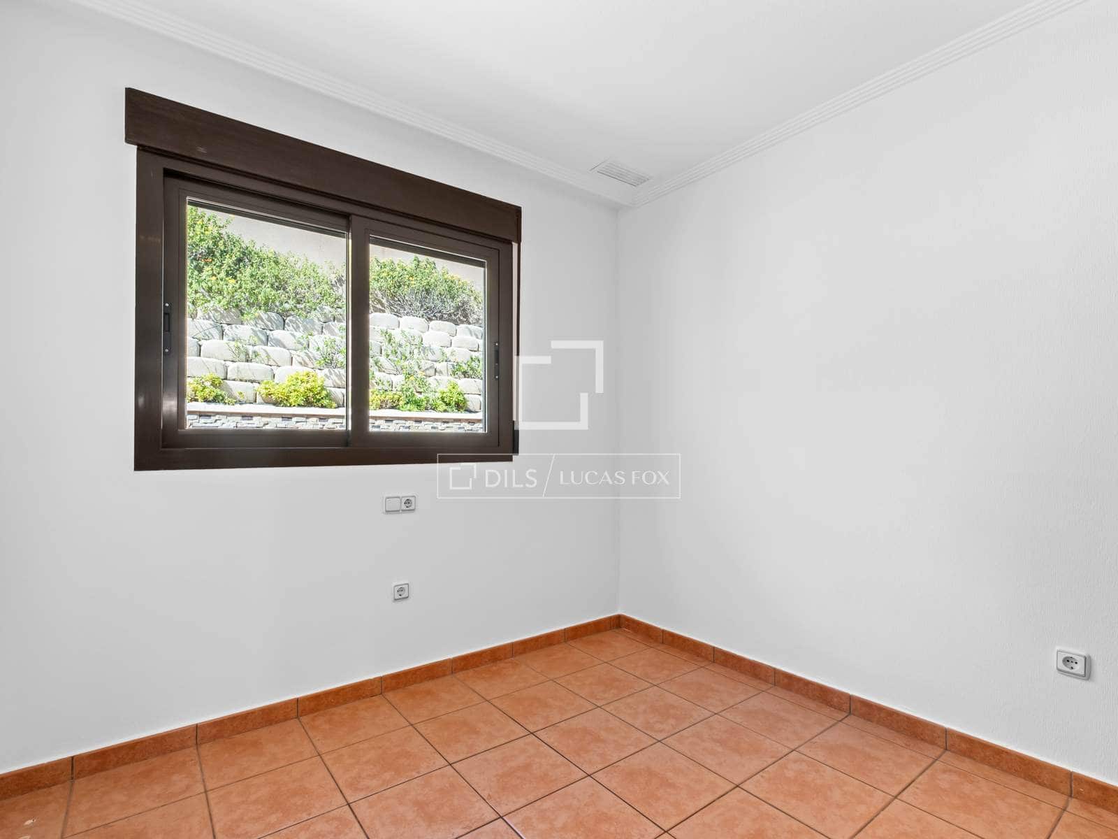 3 bedroom Villa for sale in Elche / Elx with pool garage - € 495,000 (Ref: 10155509)