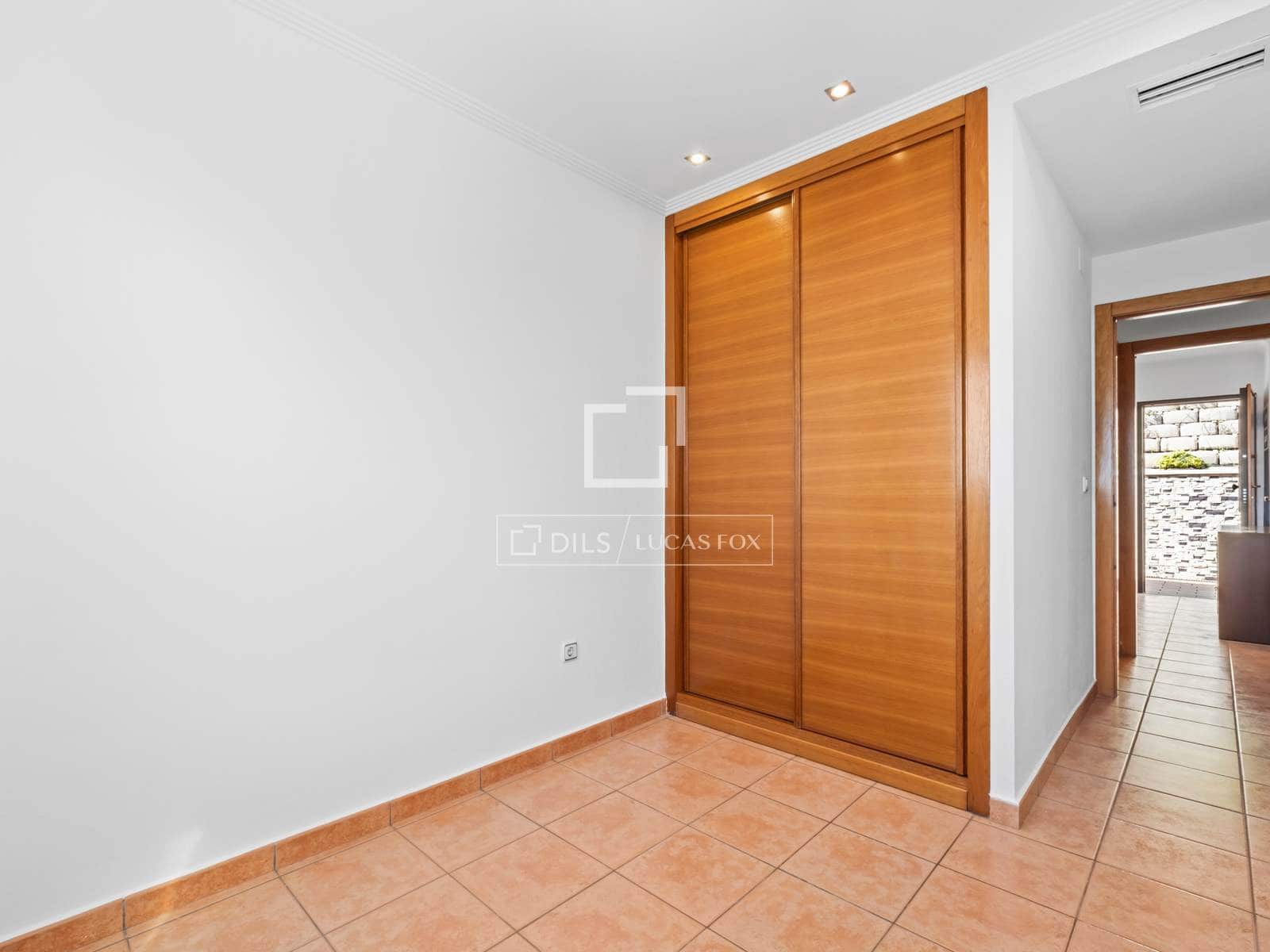 3 bedroom Villa for sale in Elche / Elx with pool garage - € 495,000 (Ref: 10155509)