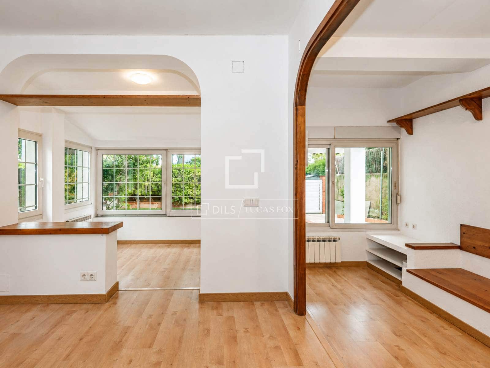 4 soveværelse Villa til salg i Sant Cugat del Valles med swimmingpool garage - € 1.165.000 (Ref: 10155510)