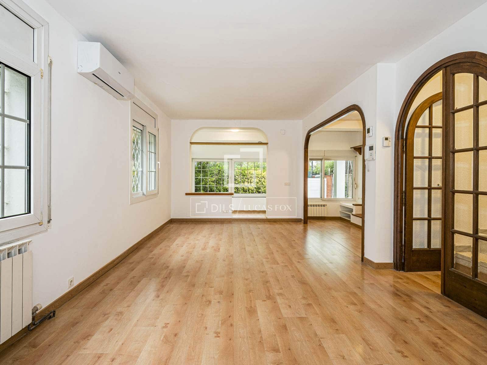 4 soveværelse Villa til salg i Sant Cugat del Valles med swimmingpool garage - € 1.165.000 (Ref: 10155510)