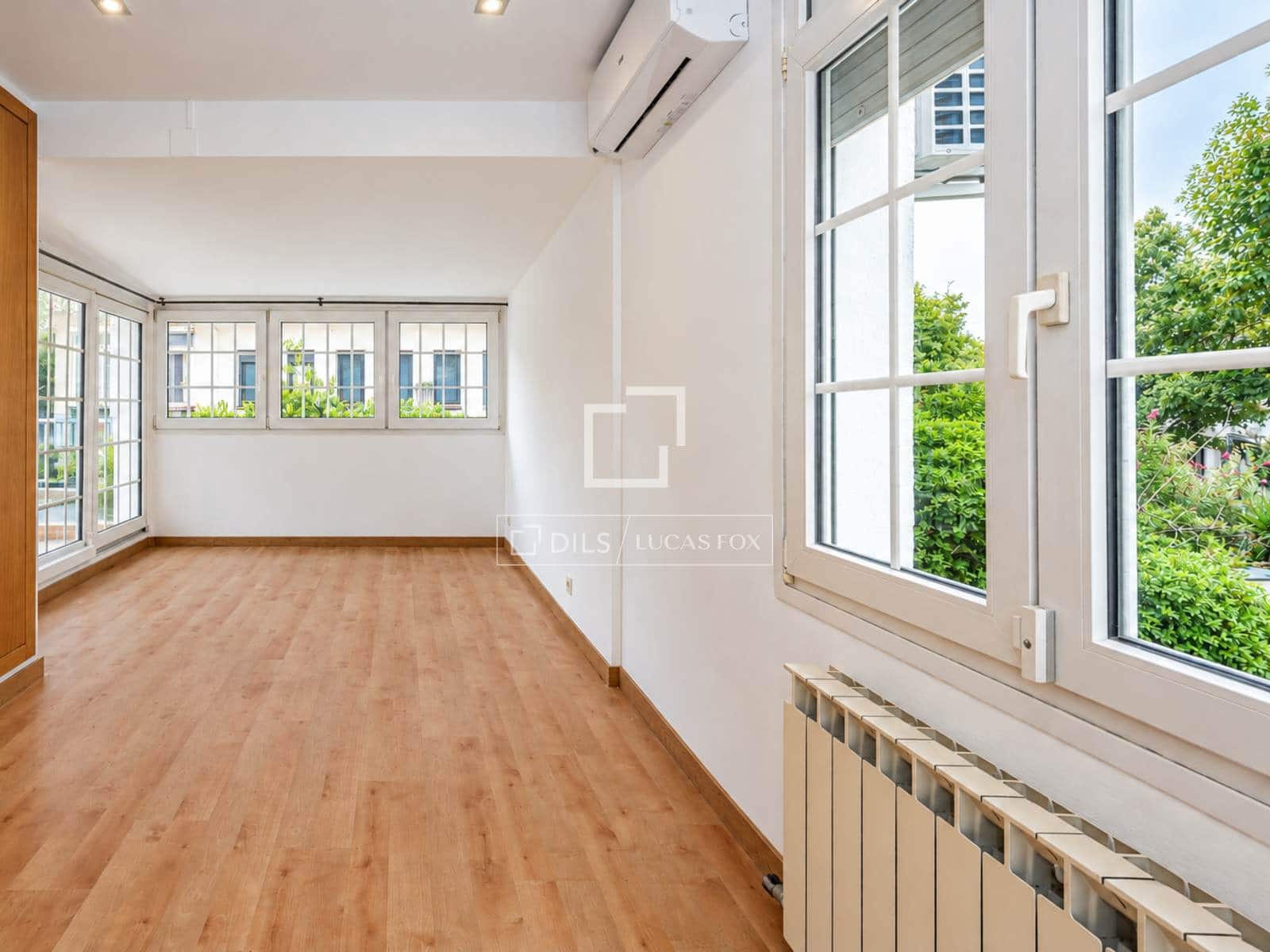 4 soveværelse Villa til salg i Sant Cugat del Valles med swimmingpool garage - € 1.165.000 (Ref: 10155510)
