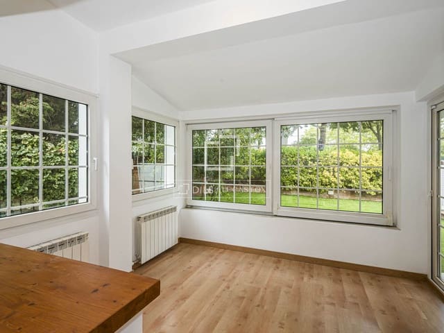 4 sypialnia Willa na sprzedaż w Sant Cugat del Vallès z basenem garażem - 1 165 000 € (Ref: 10155510)