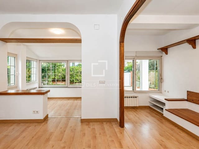 4 sypialnia Willa na sprzedaż w Sant Cugat del Vallès z basenem garażem - 1 165 000 € (Ref: 10155510)