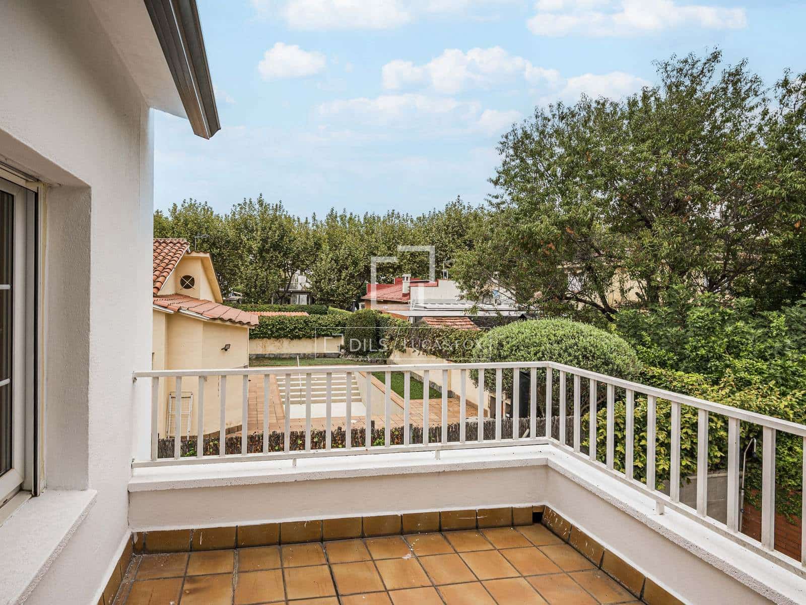 4 soveværelse Villa til salg i Sant Cugat del Valles med swimmingpool garage - € 1.165.000 (Ref: 10155510)