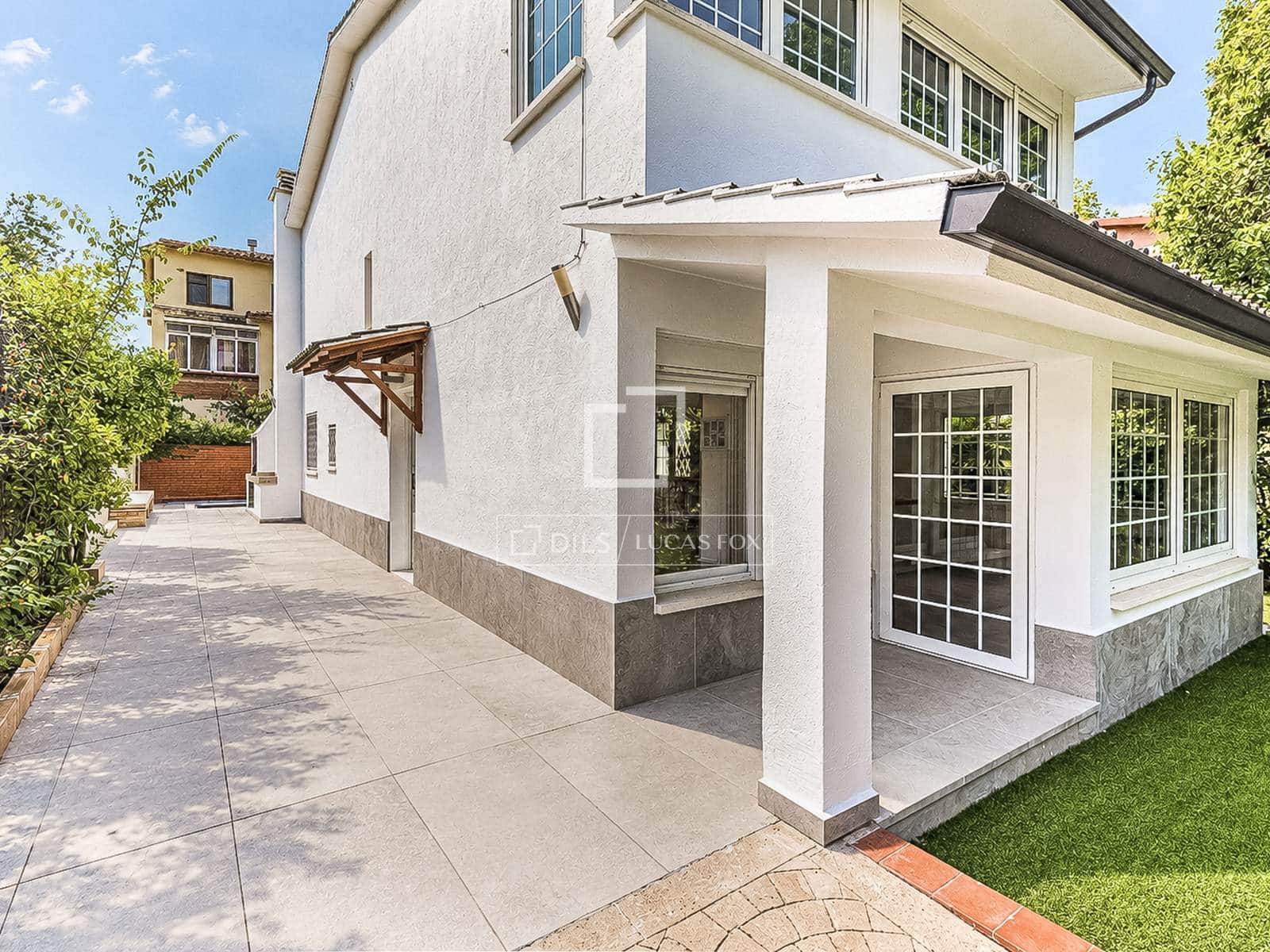 4 soveværelse Villa til salg i Sant Cugat del Valles med swimmingpool garage - € 1.165.000 (Ref: 10155510)