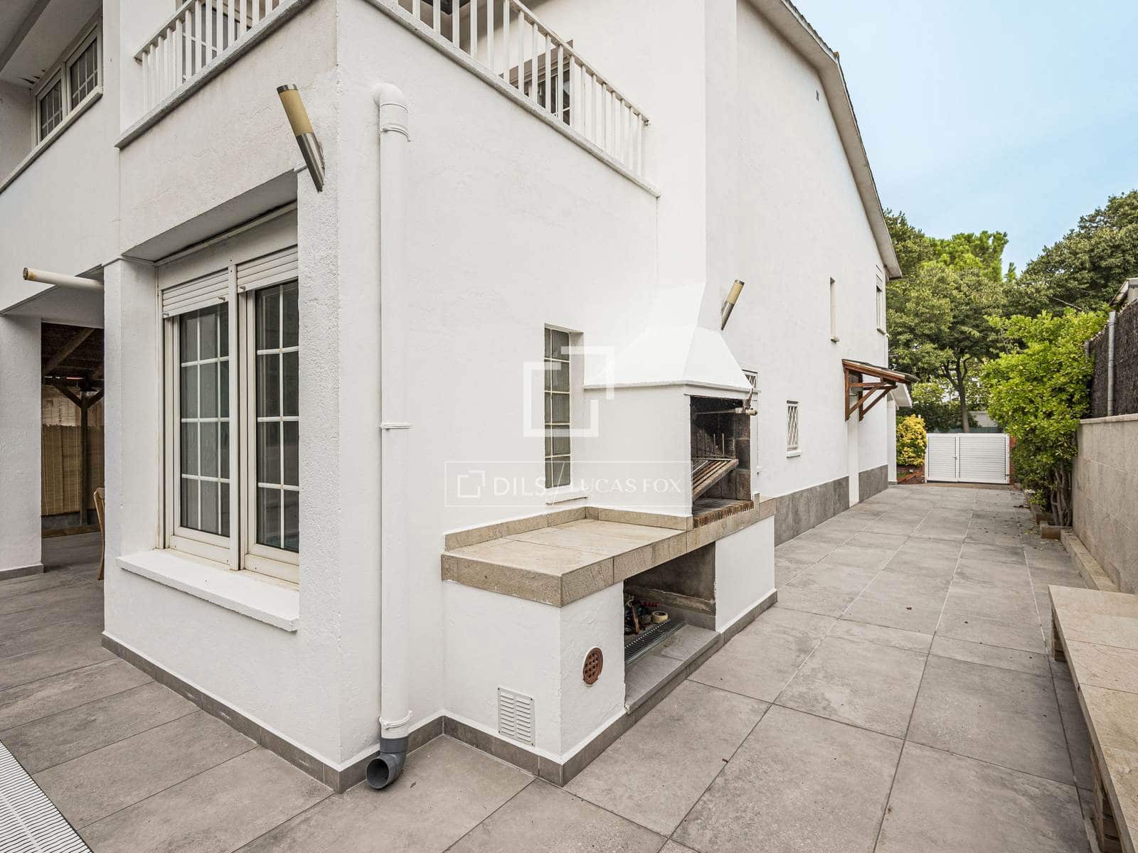 4 soveværelse Villa til salg i Sant Cugat del Valles med swimmingpool garage - € 1.165.000 (Ref: 10155510)