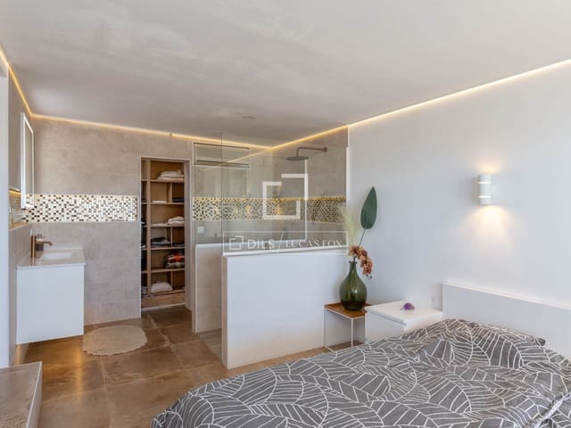 3 soverom Villa til salgs i Roses med svømmebasseng garasje - € 675 000 (Ref: 10155513)