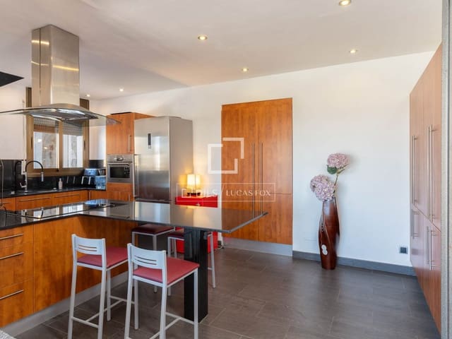 3 soverom Villa til salgs i Roses med svømmebasseng garasje - € 675 000 (Ref: 10155513)