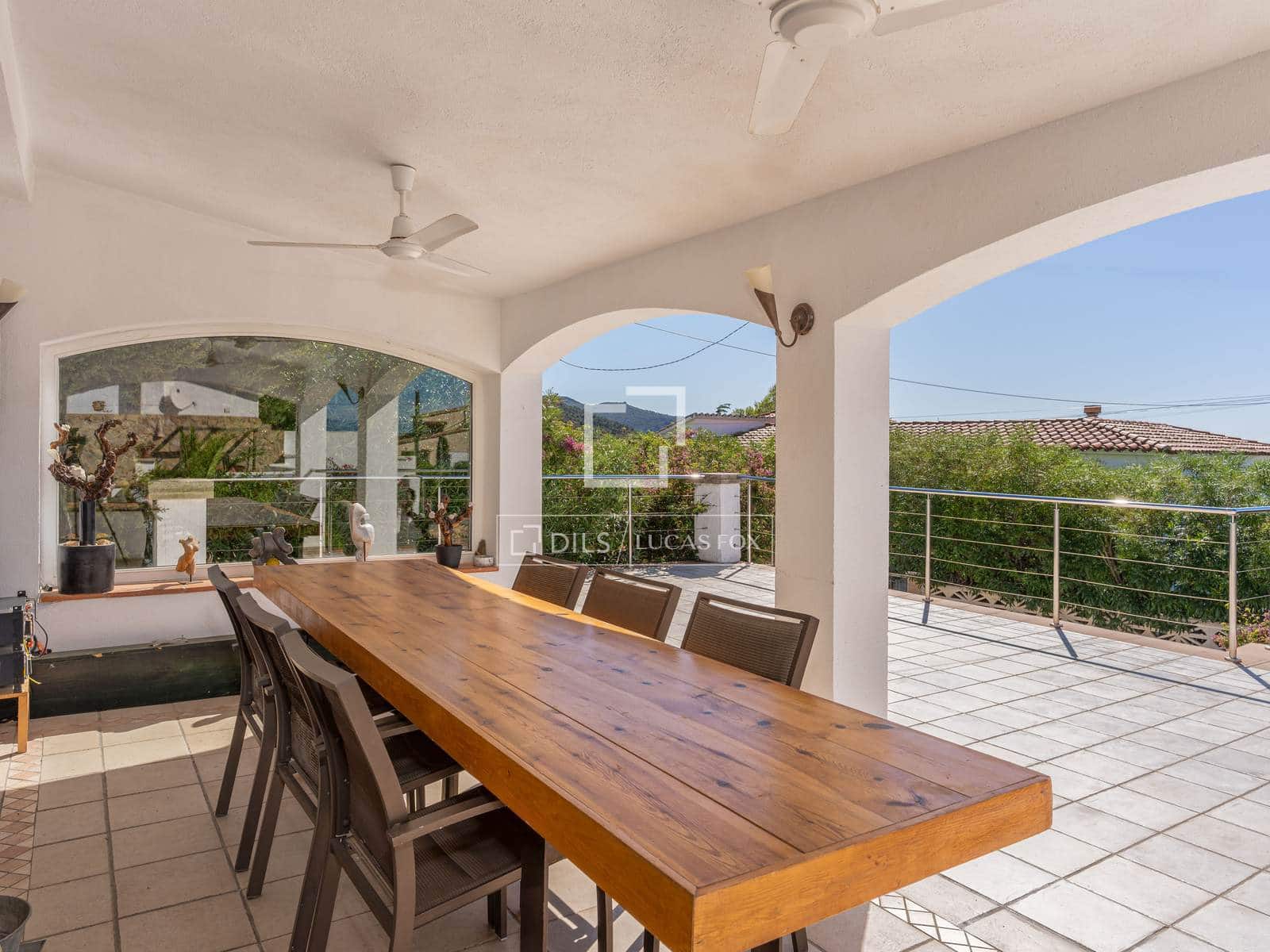 3 bedroom Villa for sale in Roses with pool garage - € 675,000 (Ref: 10155513)