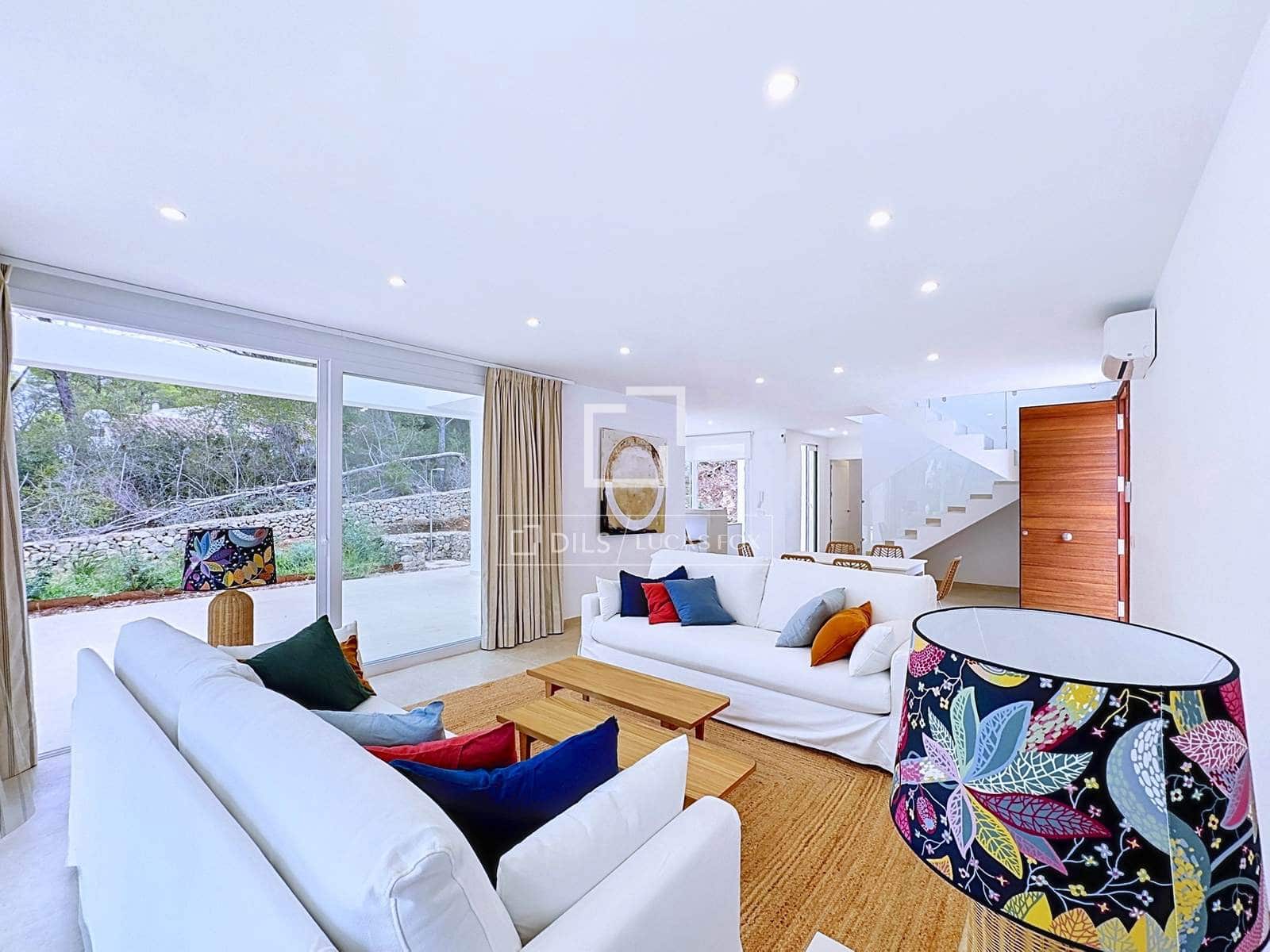 4 slaapkamer Villa te koop in Es Mercadal met zwembad garage - € 1.250.000 (Ref: 10155848)