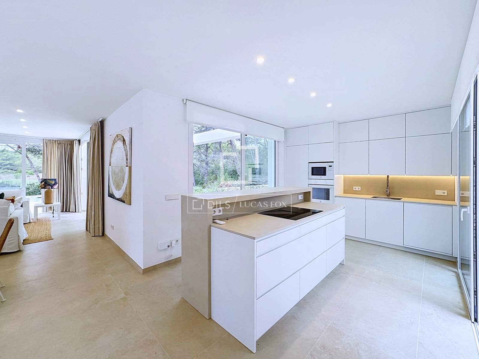 4 slaapkamer Villa te koop in Es Mercadal met zwembad garage - € 1.250.000 (Ref: 10155848)