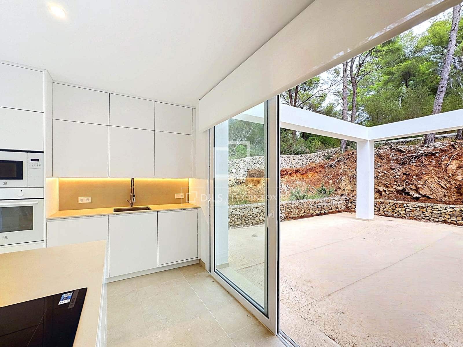 4 slaapkamer Villa te koop in Es Mercadal met zwembad garage - € 1.250.000 (Ref: 10155848)