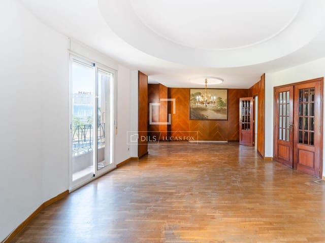 Apartamento de 4 habitaciones en València ciudad en venta - 750.000 € (Ref: 10155852)