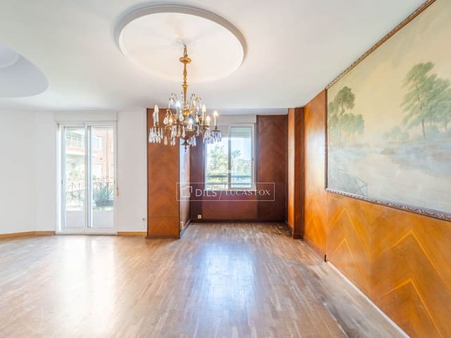 Apartamento de 4 habitaciones en València ciudad en venta - 750.000 € (Ref: 10155852)
