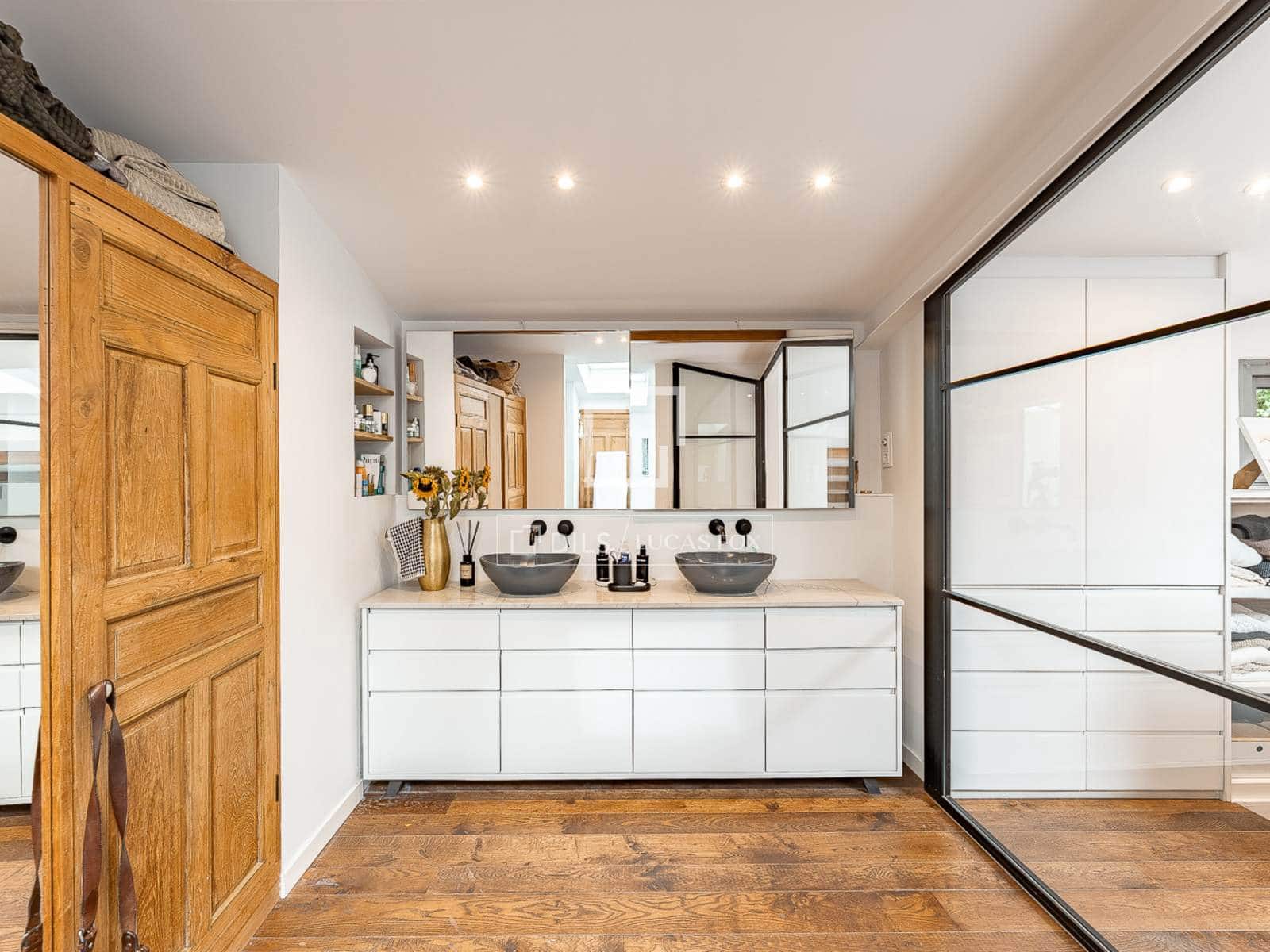 5 sypialnia Willa na sprzedaż w Miasto Barcelona z basenem - 2 600 000 € (Ref: 10156781)