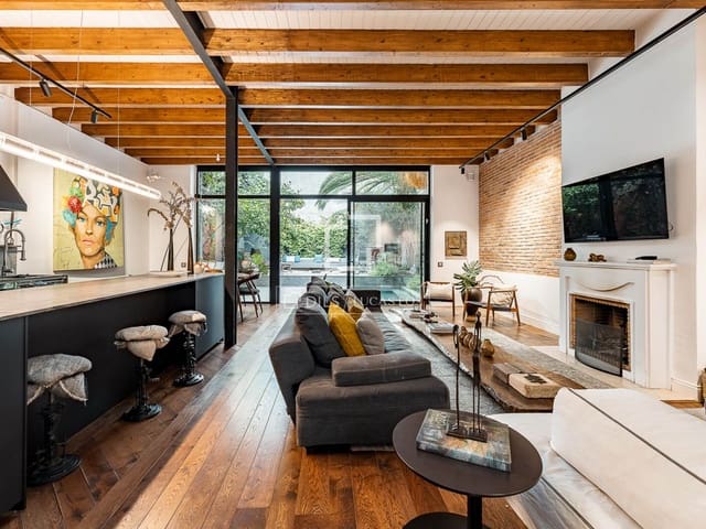 5 sypialnia Willa na sprzedaż w Miasto Barcelona z basenem - 2 600 000 € (Ref: 10156781)