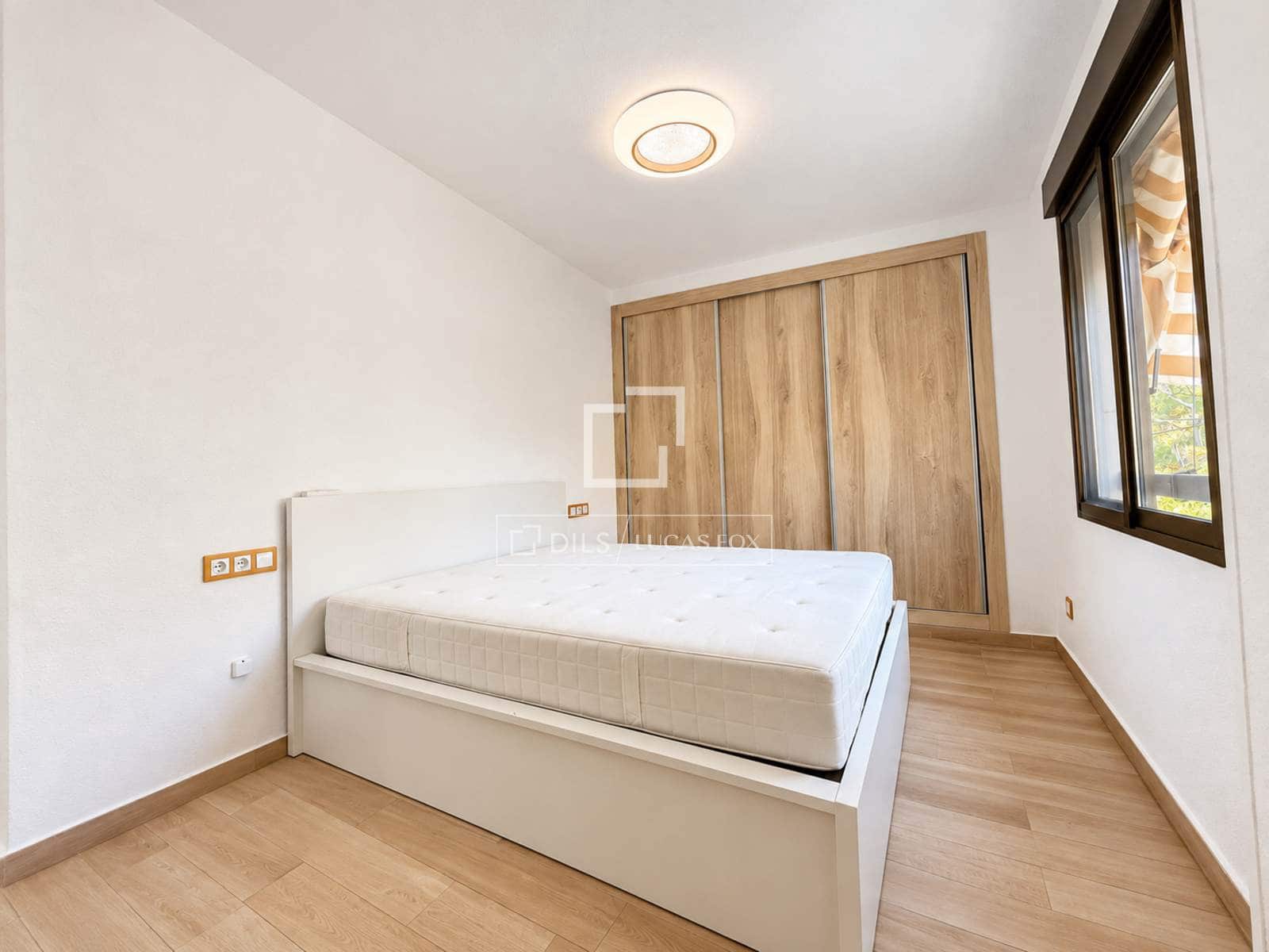 4 camera da letto Appartamento da affittare in Alicante citta con piscina garage - 1.300 € (Rif: 10156916)