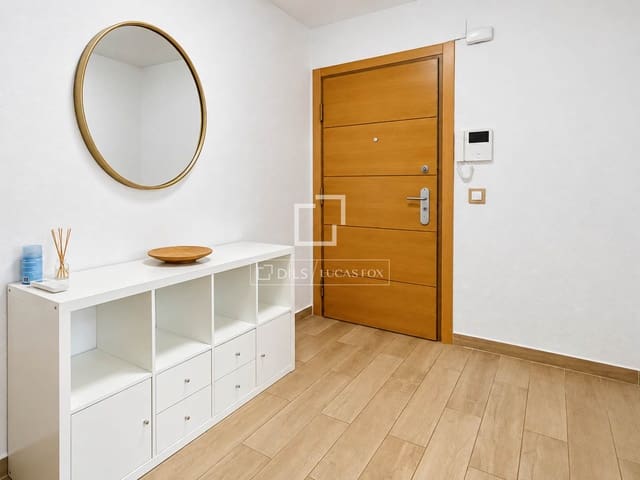 4 soverom Leilighet til leie i Alicante by med svømmebasseng garasje - € 1 300 (Ref: 10156916)