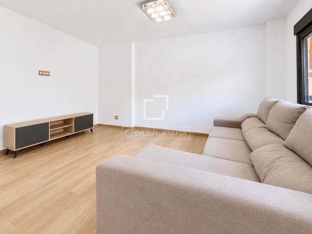 4 soverom Leilighet til leie i Alicante by med svømmebasseng garasje - € 1 300 (Ref: 10156916)