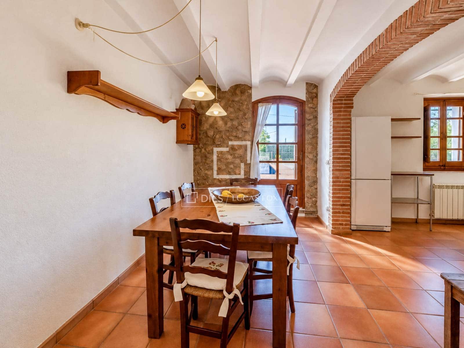 5 bedroom Finca/Country House for sale in Torrelles de Foix with pool garage - € 650,000 (Ref: 10158084)
