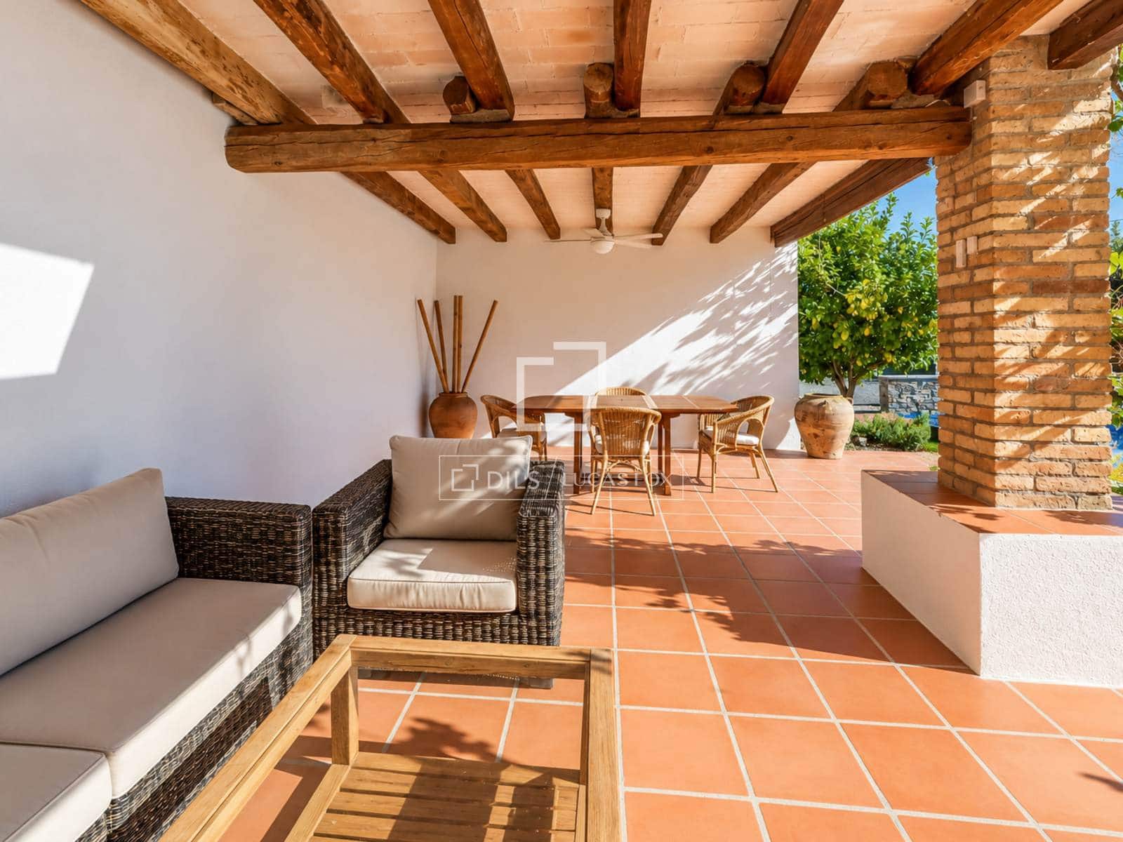 5 bedroom Finca/Country House for sale in Torrelles de Foix with pool garage - € 650,000 (Ref: 10158084)
