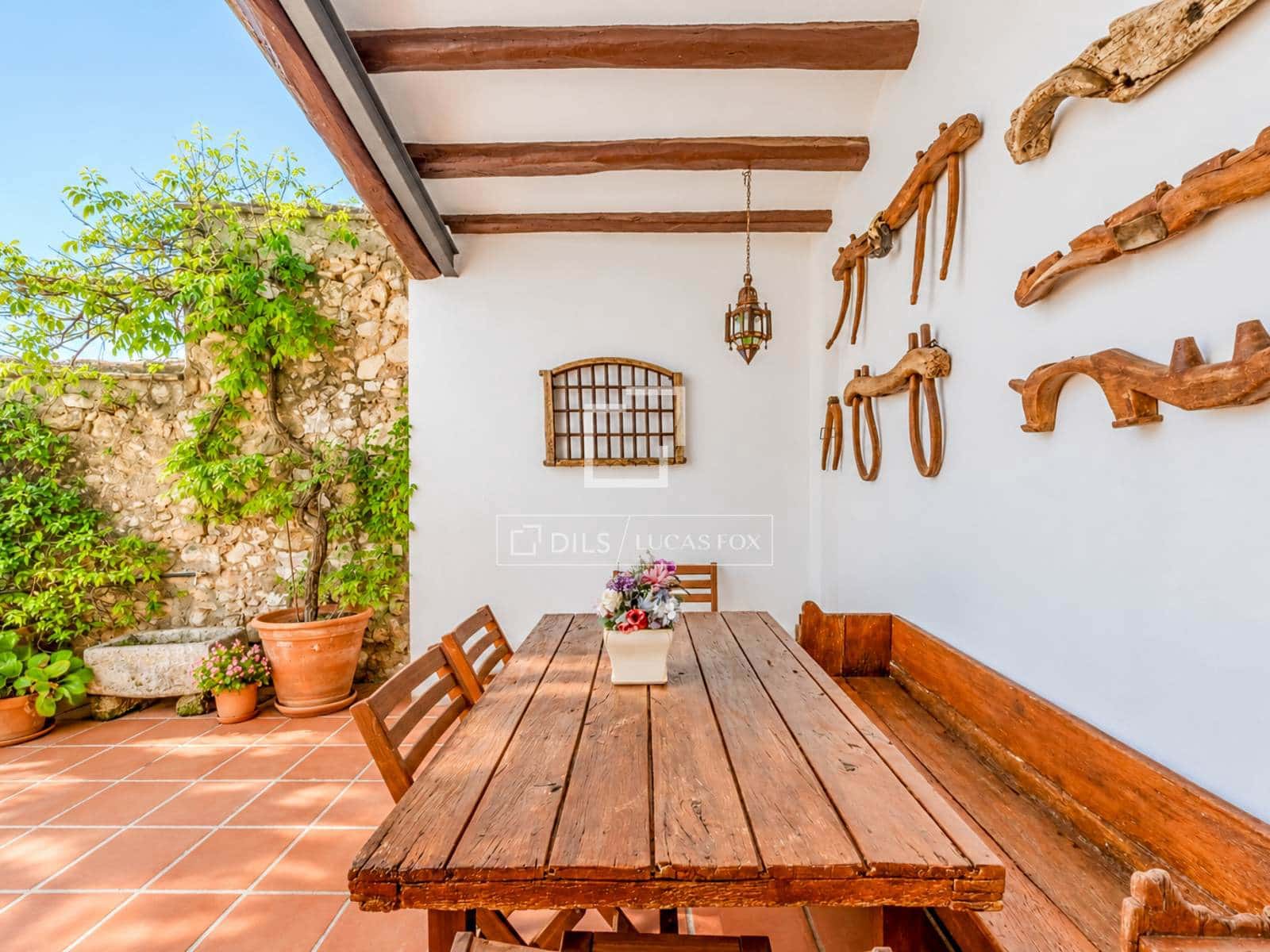 5 bedroom Finca/Country House for sale in Torrelles de Foix with pool garage - € 650,000 (Ref: 10158084)