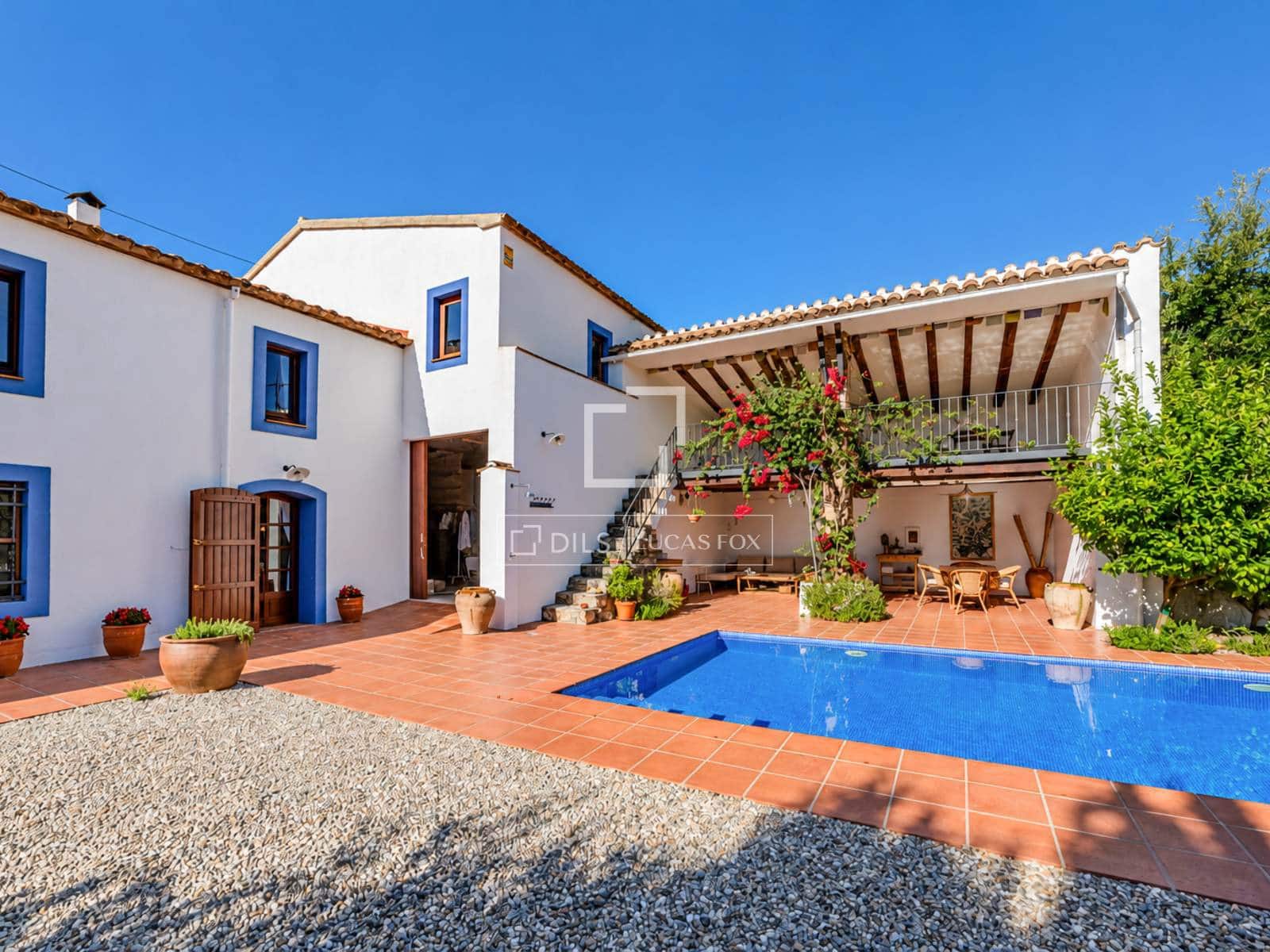 5 bedroom Finca/Country House for sale in Torrelles de Foix with pool garage - € 650,000 (Ref: 10158084)