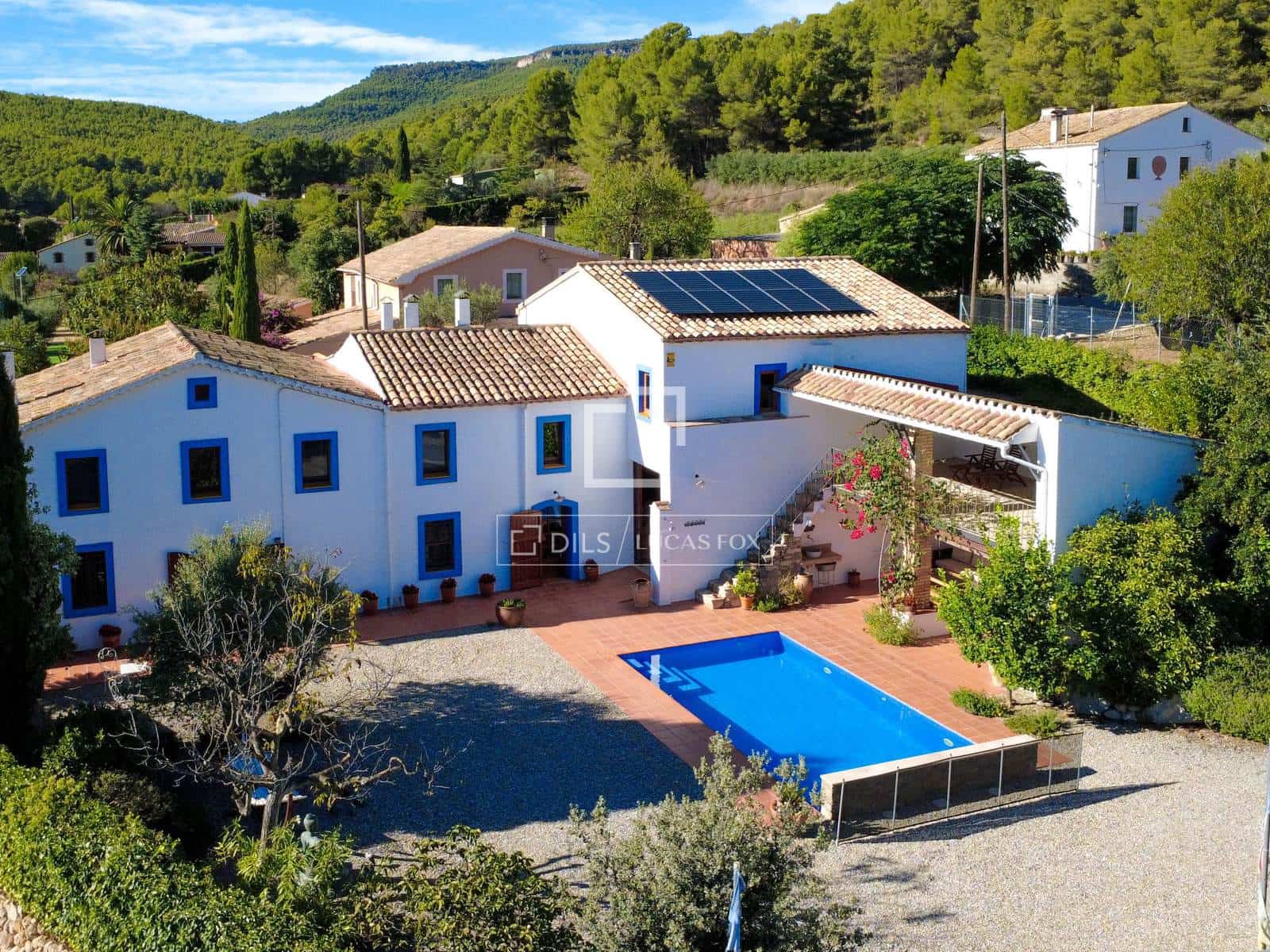 5 bedroom Finca/Country House for sale in Torrelles de Foix with pool garage - € 650,000 (Ref: 10158084)