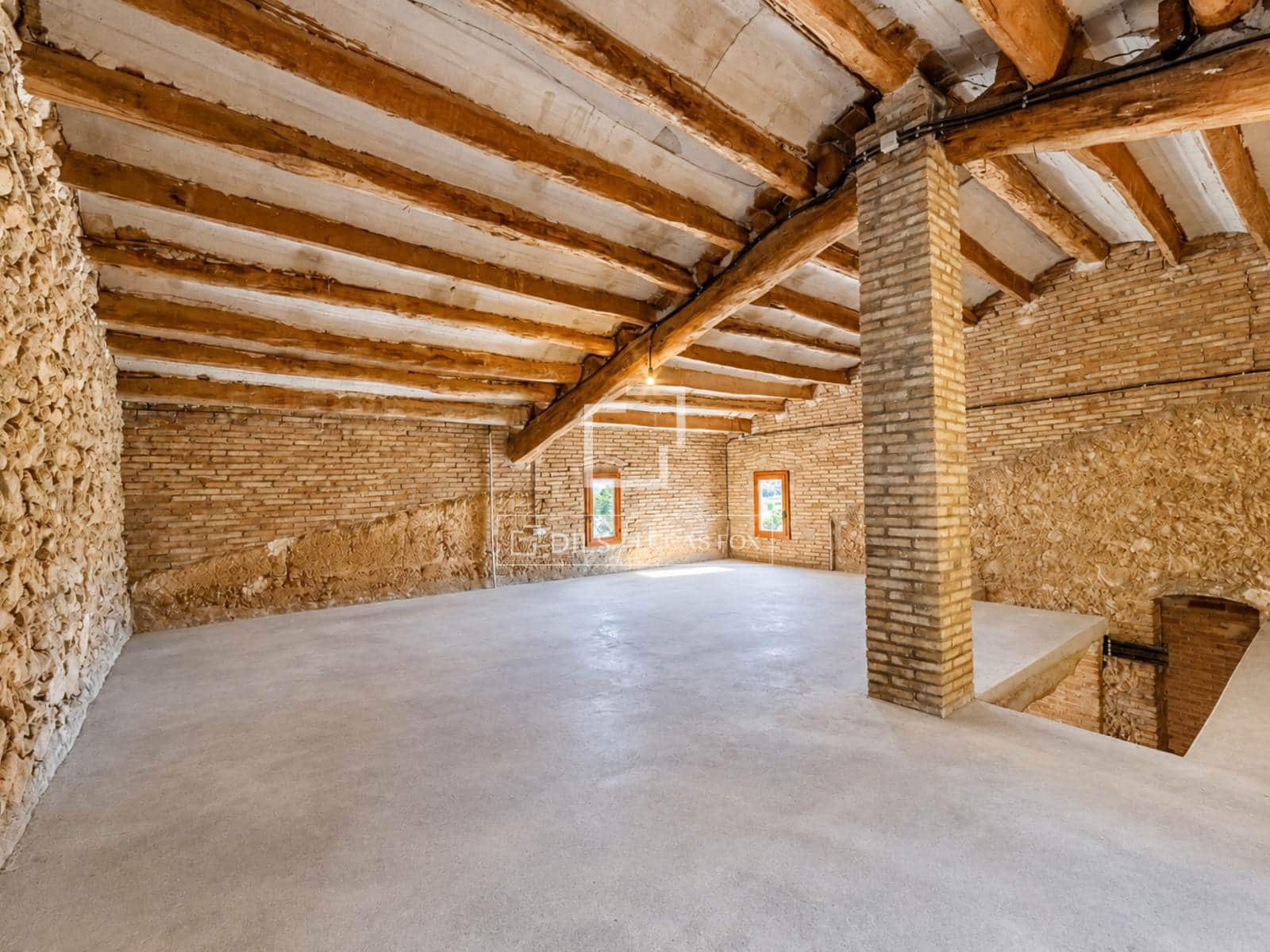 5 bedroom Finca/Country House for sale in Torrelles de Foix with pool garage - € 650,000 (Ref: 10158084)