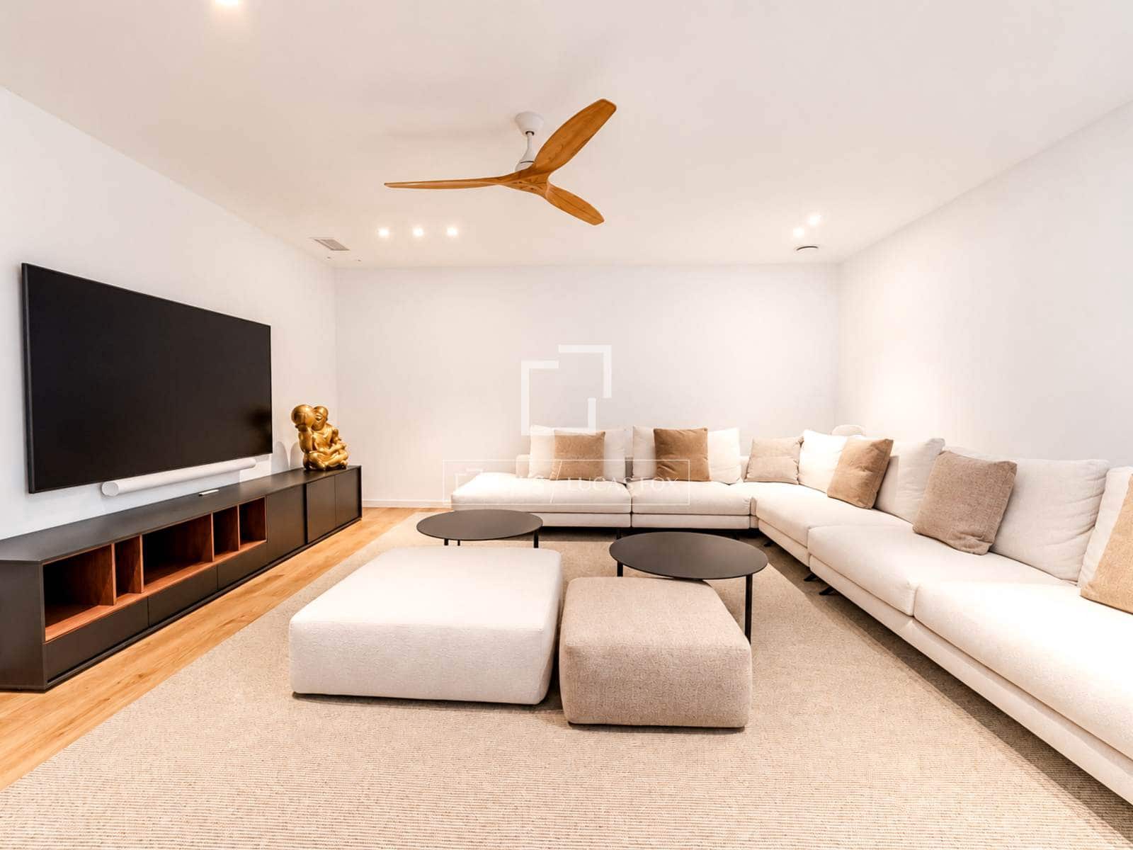 5 bedroom Villa for sale in Sitges with pool garage - € 2,890,000 (Ref: 10158315)