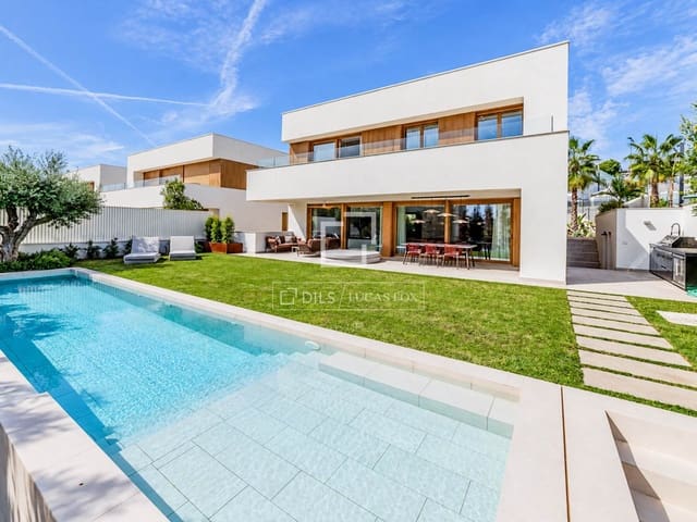 5 sovrum Villa till salu i Sitges med pool garage - 2 890 000 € (Ref: 10158315)
