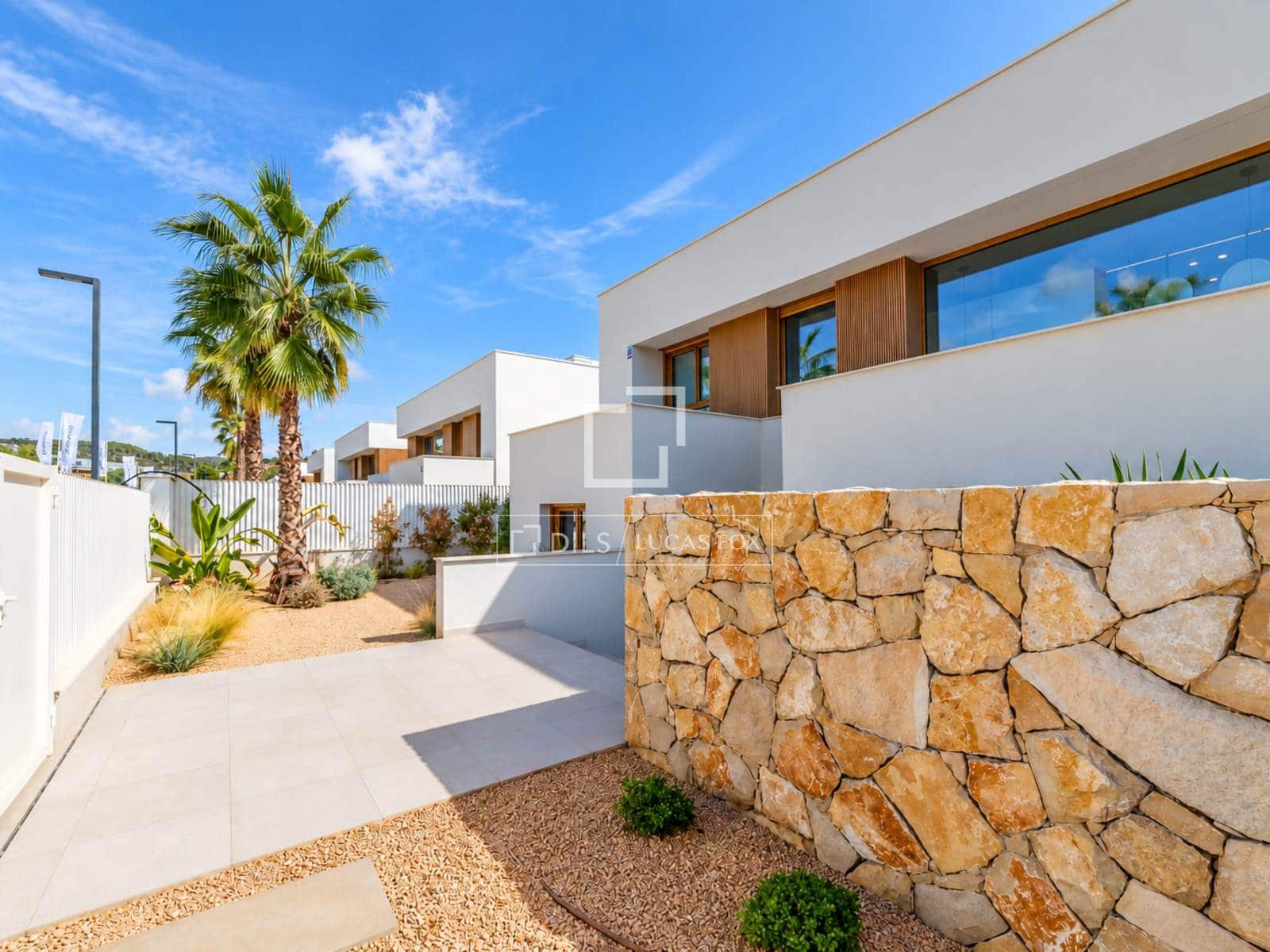 5 bedroom Villa for sale in Sitges with pool garage - € 2,890,000 (Ref: 10158315)