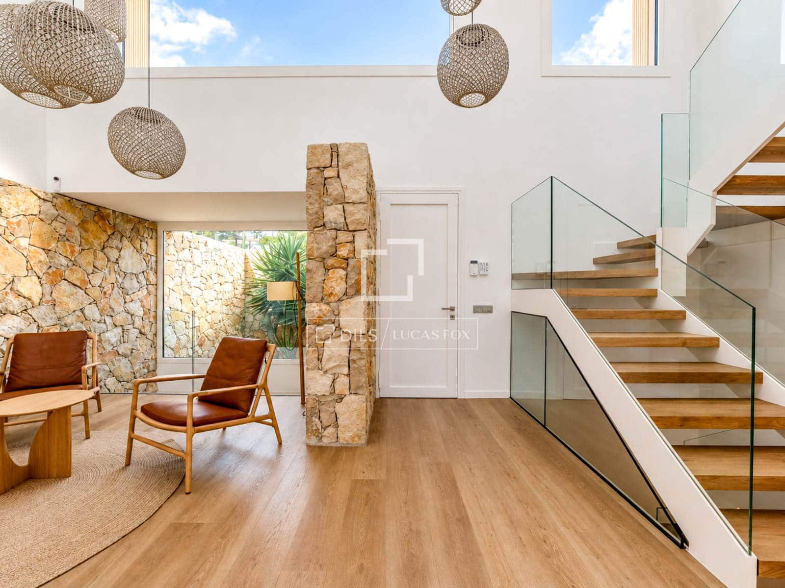 5 bedroom Villa for sale in Sitges with pool garage - € 2,890,000 (Ref: 10158315)