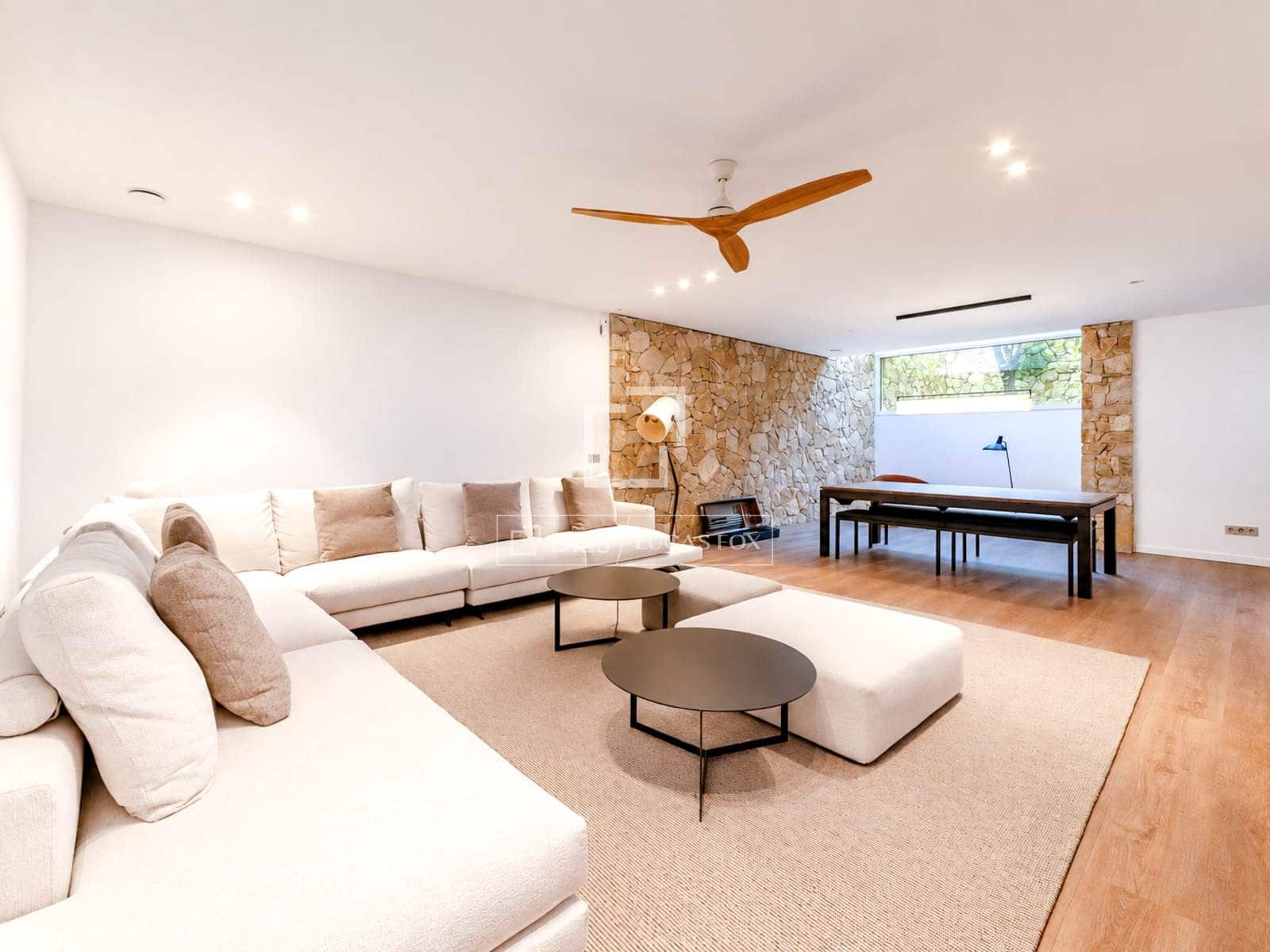 5 bedroom Villa for sale in Sitges with pool garage - € 2,890,000 (Ref: 10158315)