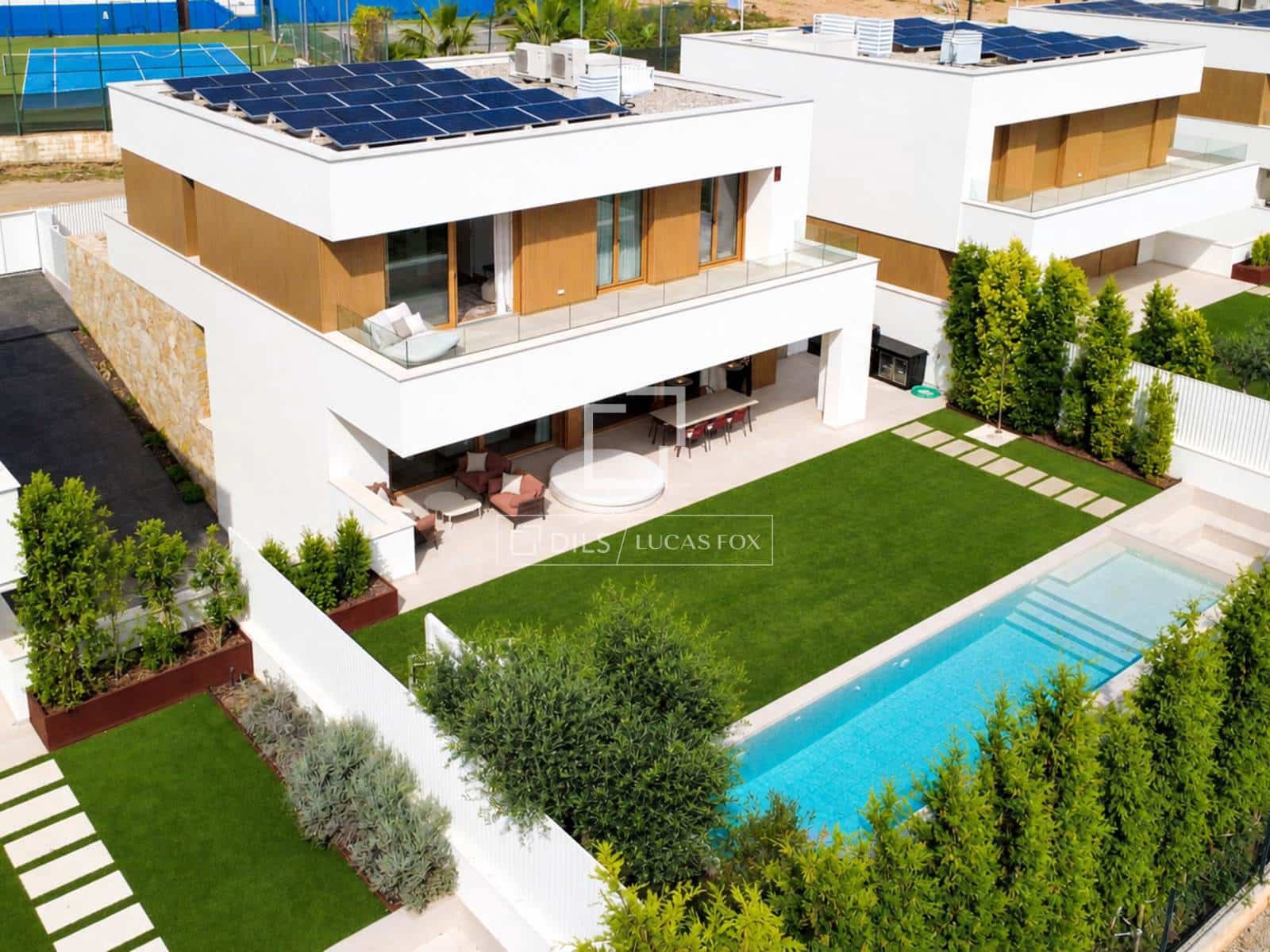 5 bedroom Villa for sale in Sitges with pool garage - € 2,890,000 (Ref: 10158315)