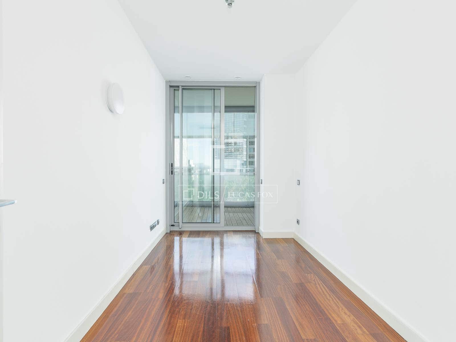 4 soverom Leilighet til salgs i Barcelona by med svømmebasseng garasje - € 1 430 000 (Ref: 10158316)