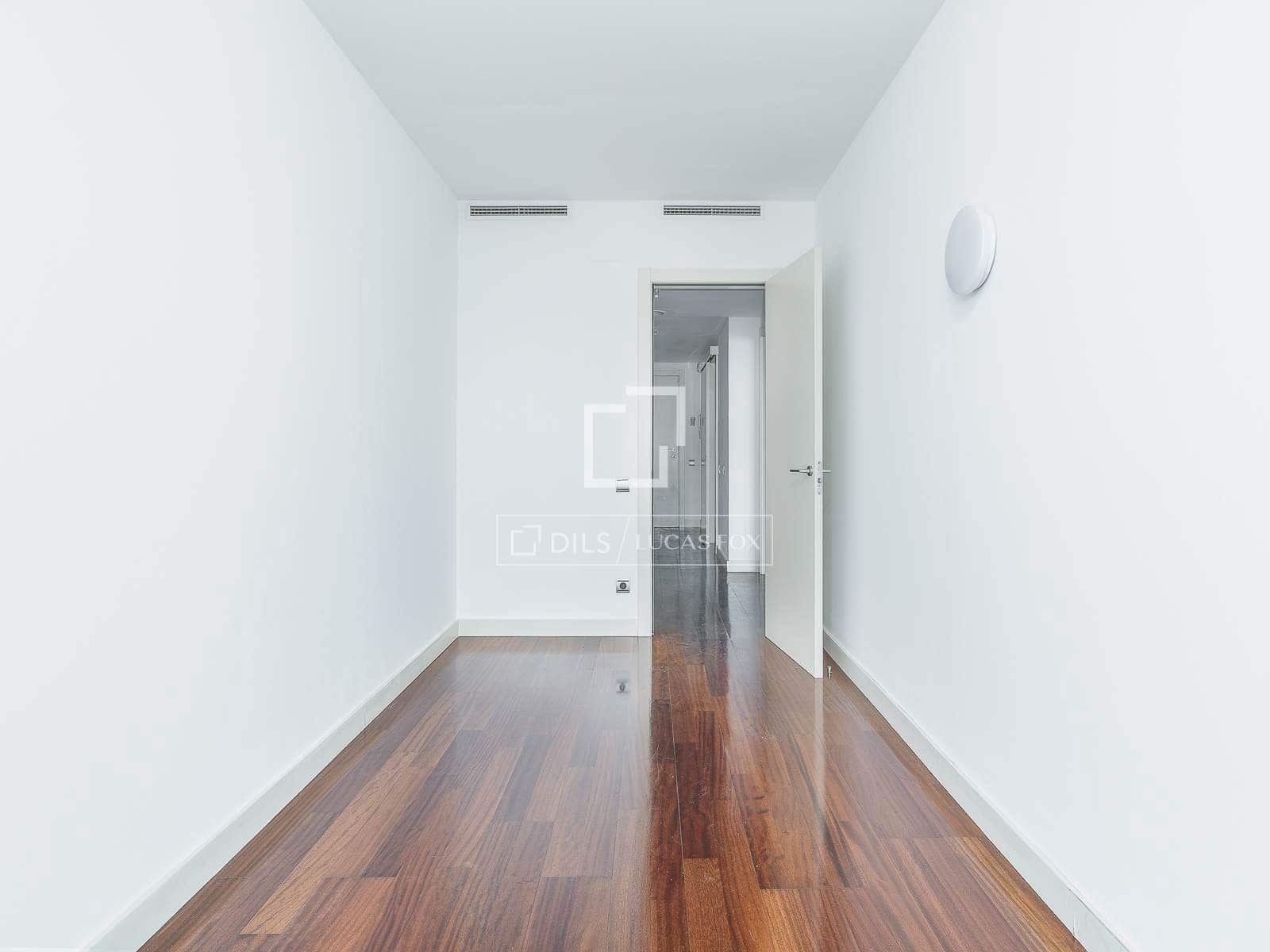 4 soverom Leilighet til salgs i Barcelona by med svømmebasseng garasje - € 1 430 000 (Ref: 10158316)