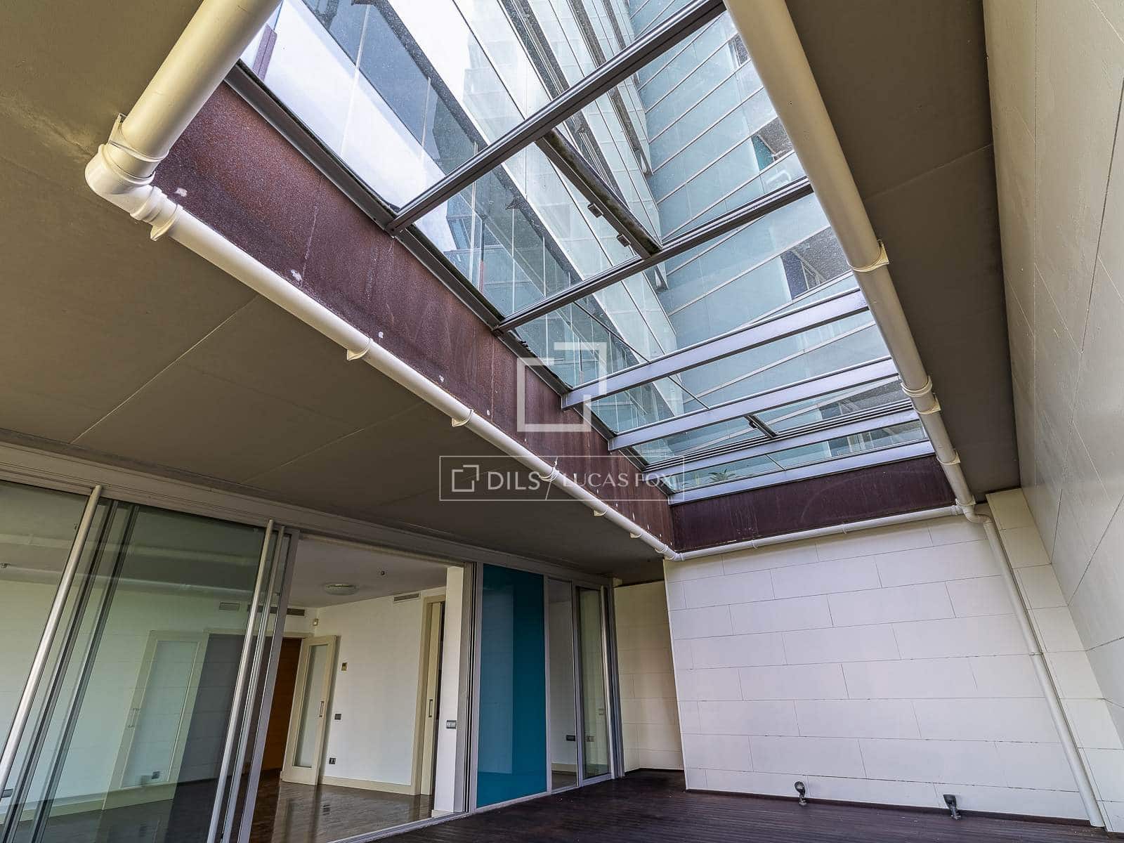 4 soverom Leilighet til salgs i Barcelona by med svømmebasseng garasje - € 1 430 000 (Ref: 10158316)