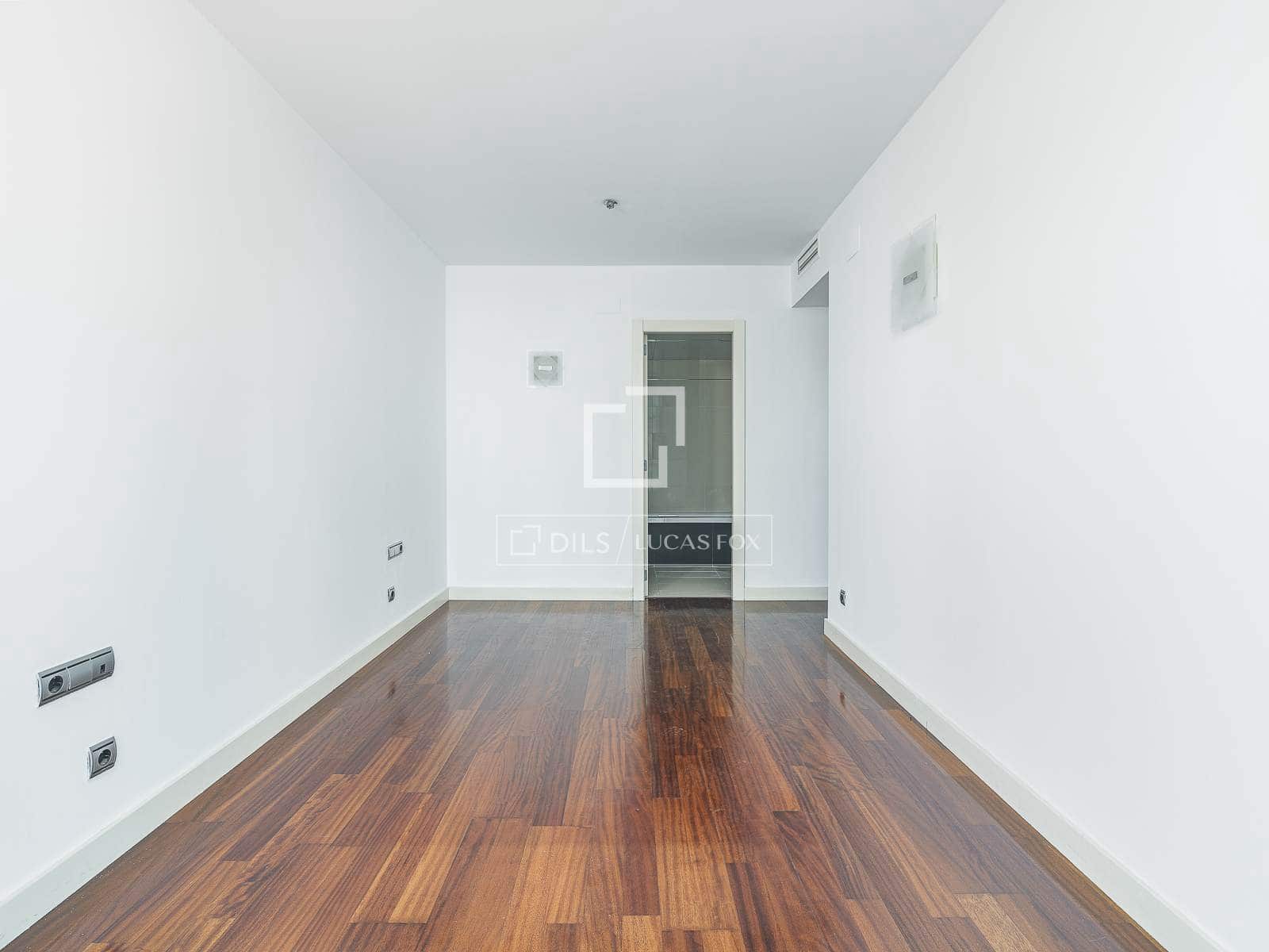 4 soverom Leilighet til salgs i Barcelona by med svømmebasseng garasje - € 1 430 000 (Ref: 10158316)