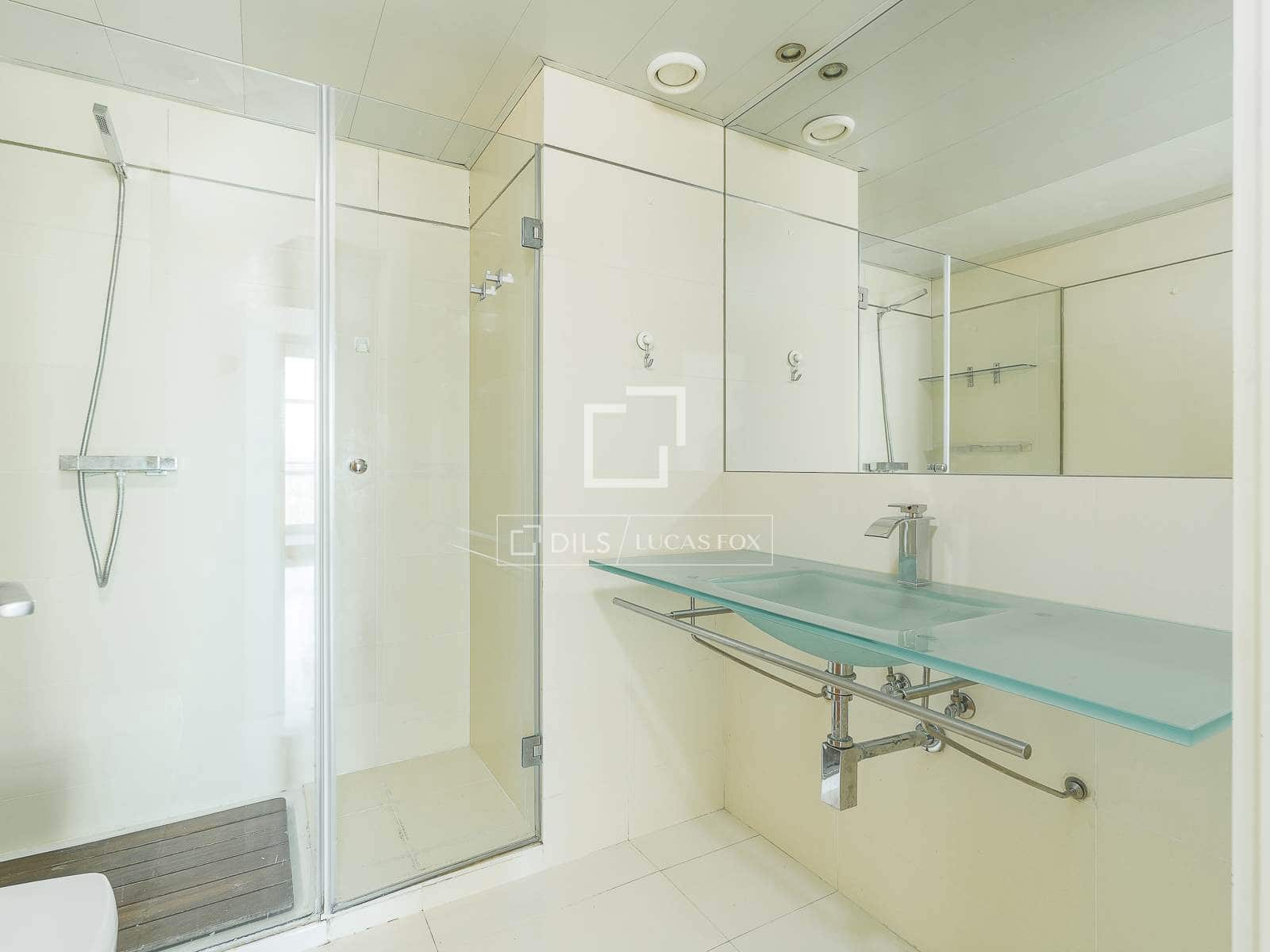 4 soverom Leilighet til salgs i Barcelona by med svømmebasseng garasje - € 1 430 000 (Ref: 10158316)