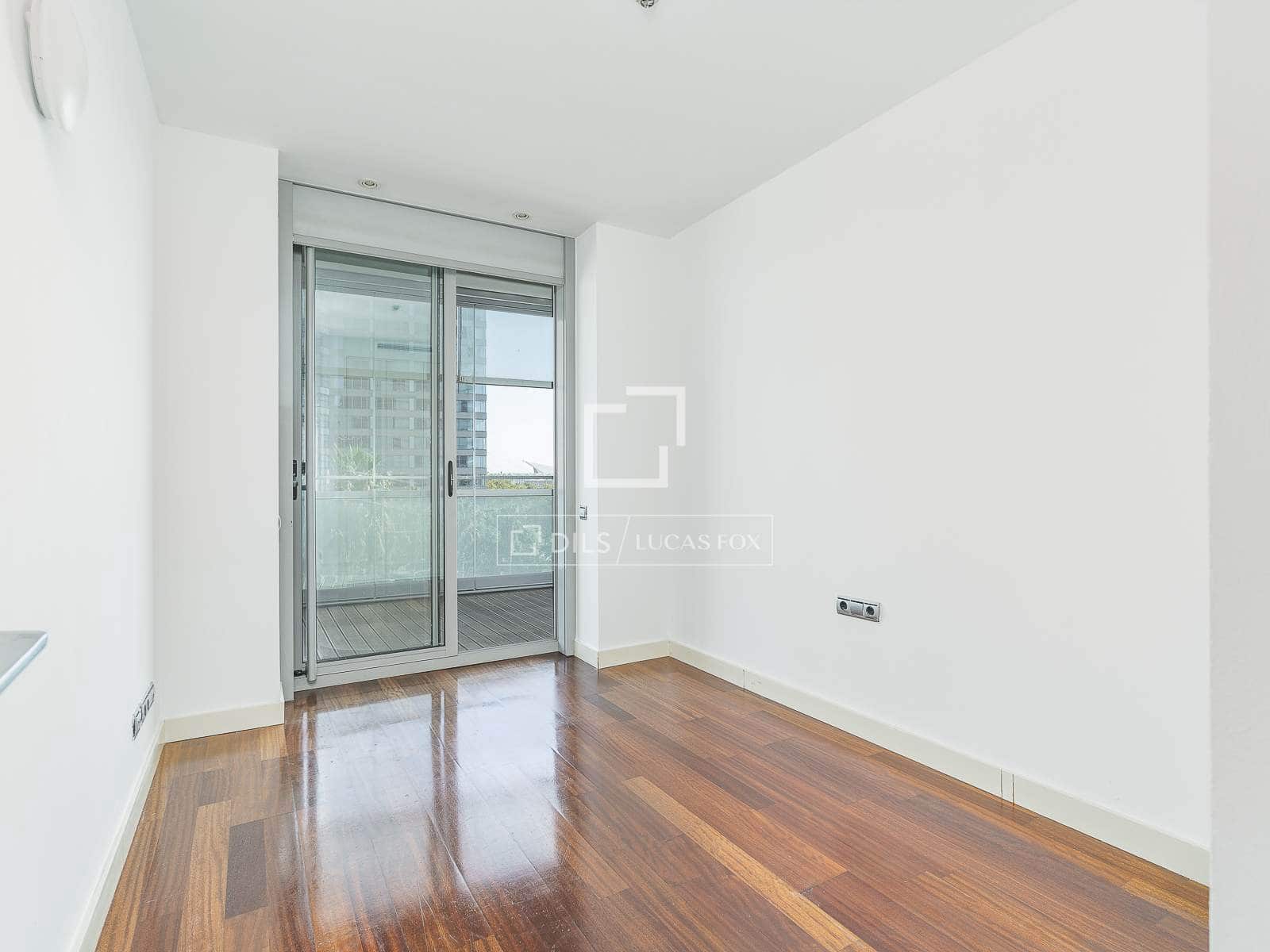 4 soverom Leilighet til salgs i Barcelona by med svømmebasseng garasje - € 1 430 000 (Ref: 10158316)