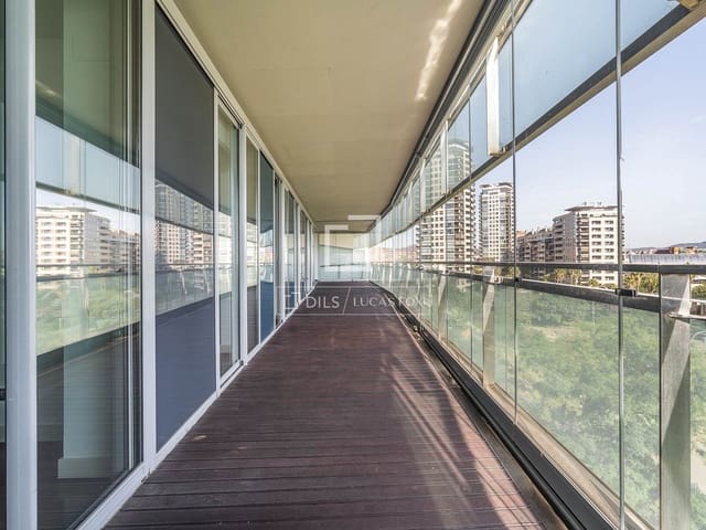 4 soverom Leilighet til salgs i Barcelona by med svømmebasseng garasje - € 1 430 000 (Ref: 10158316)