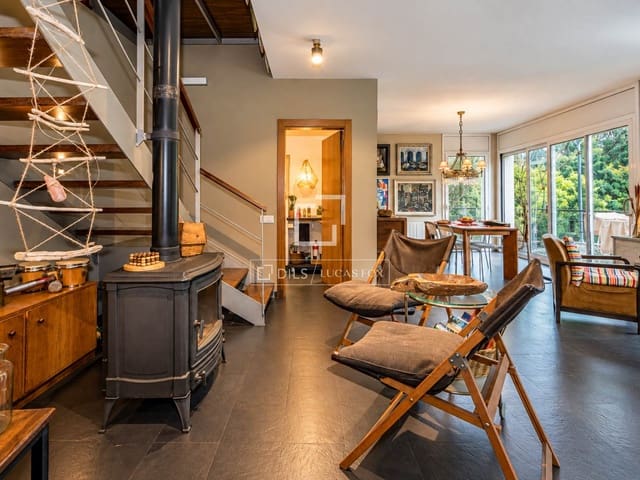 4 chambre Villa/Maison à vendre à Cerdanyola del Vallès - 880 000 € (Ref: 10158665)