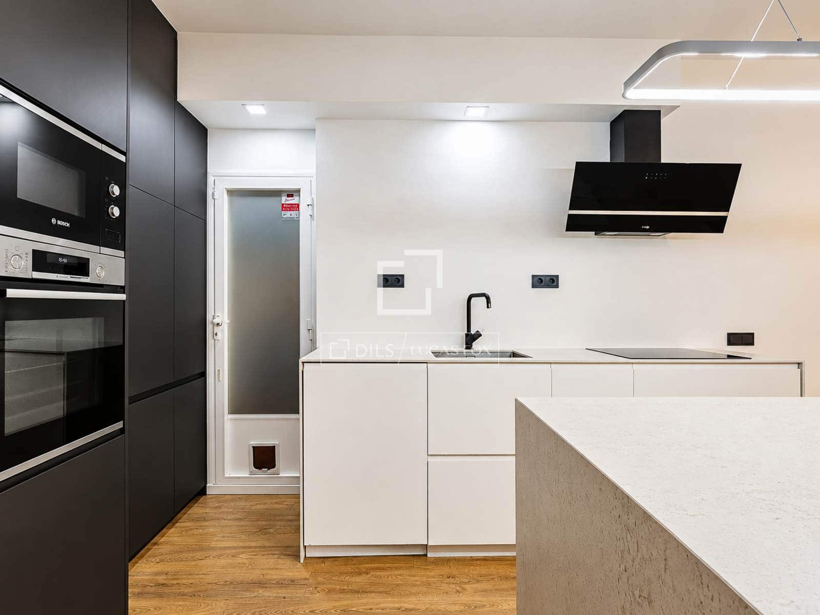 4 soverom Leilighet til salgs i Barcelona by - € 673 000 (Ref: 10158669)