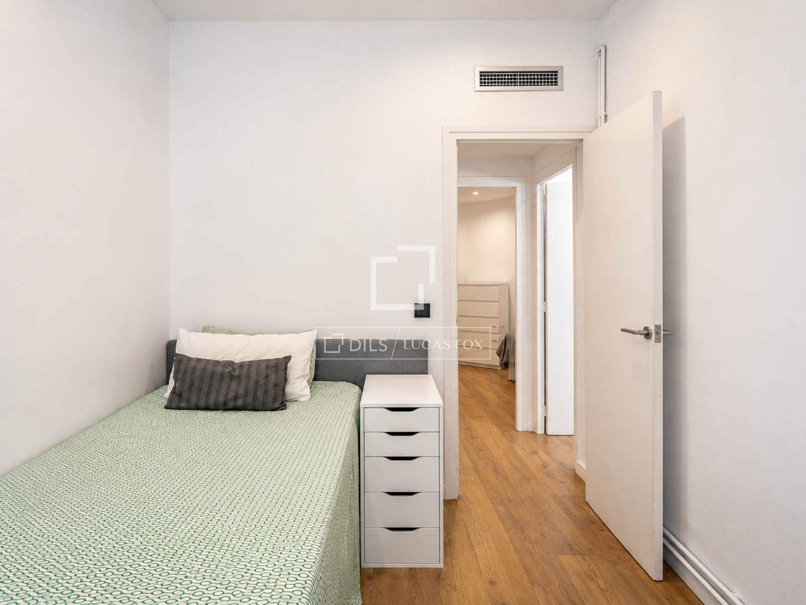 4 soverom Leilighet til salgs i Barcelona by - € 673 000 (Ref: 10158669)