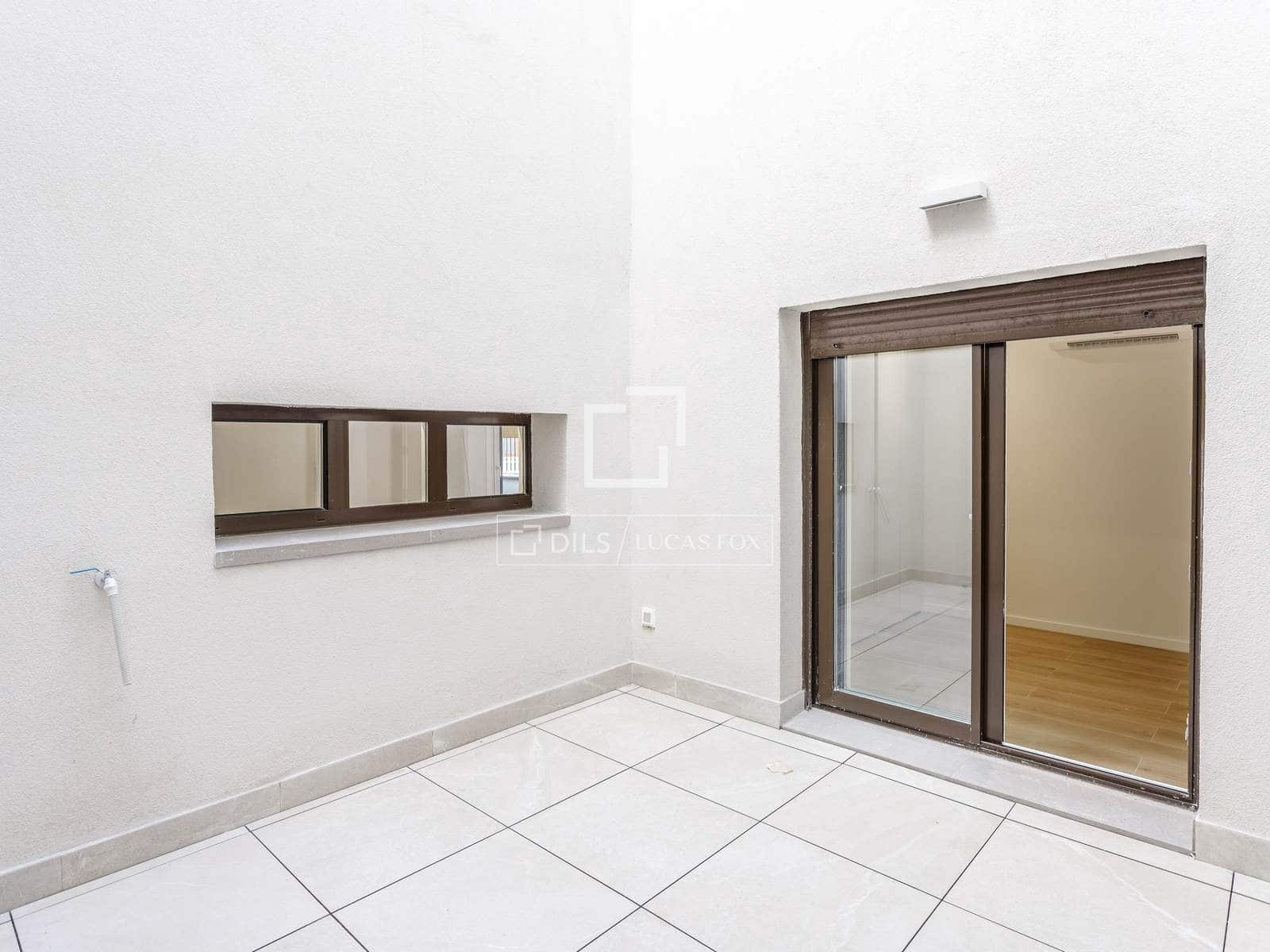2 bedroom Apartment for rent in Madrid city with garage - € 1,650 (Ref: 10158671)