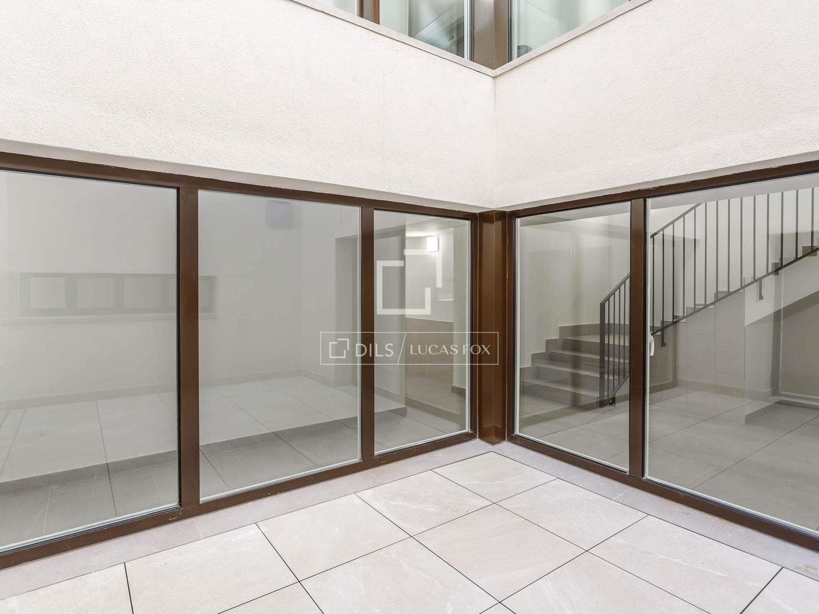 2 bedroom Apartment for rent in Madrid city with garage - € 1,650 (Ref: 10158671)